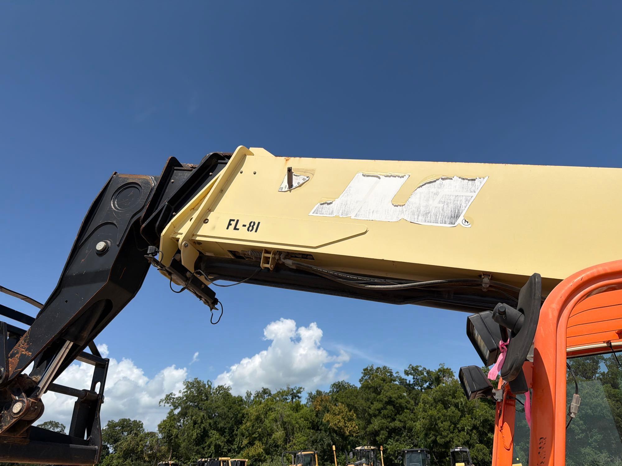 2013 JLG G12-55A