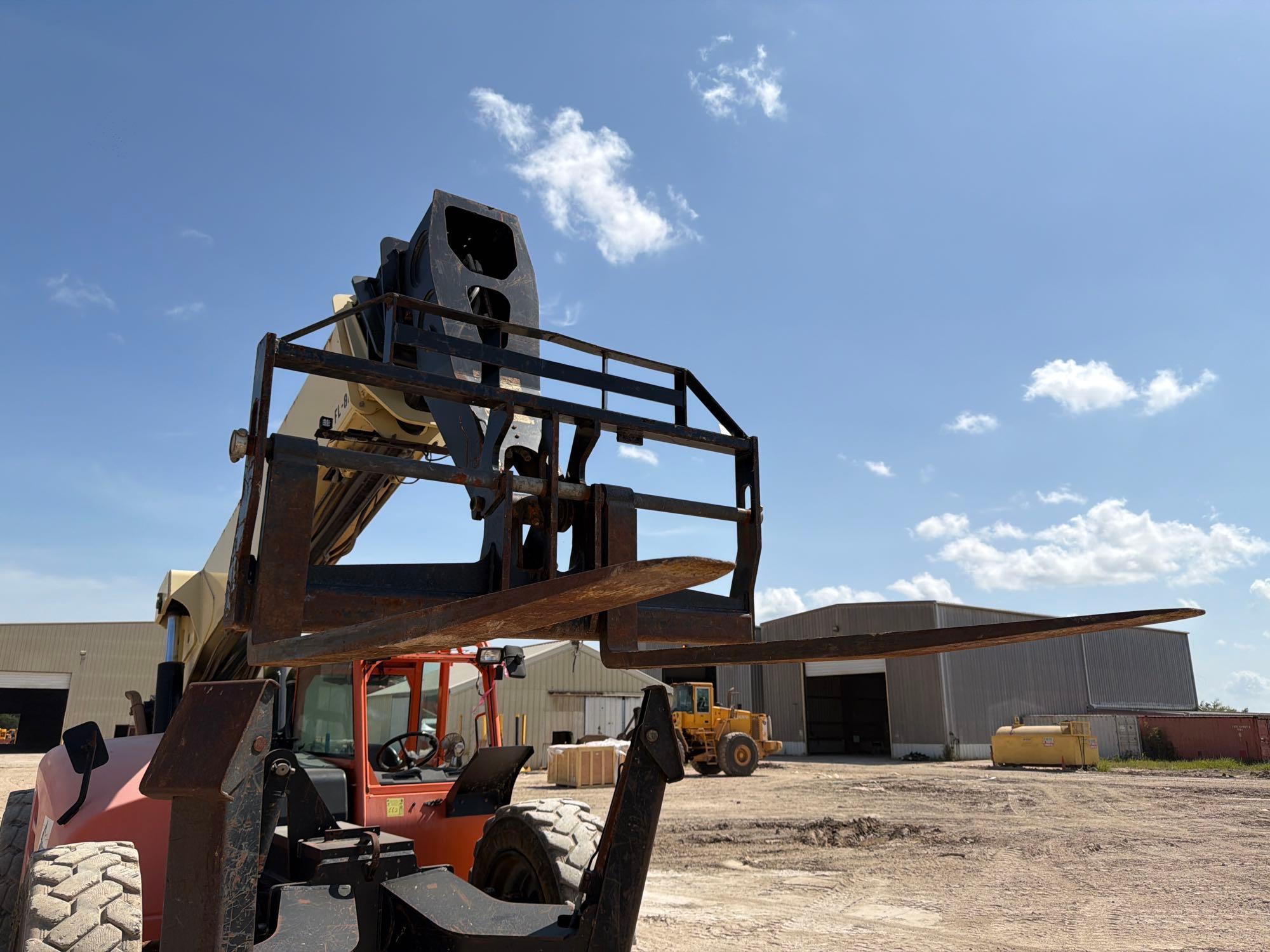 2013 JLG G12-55A