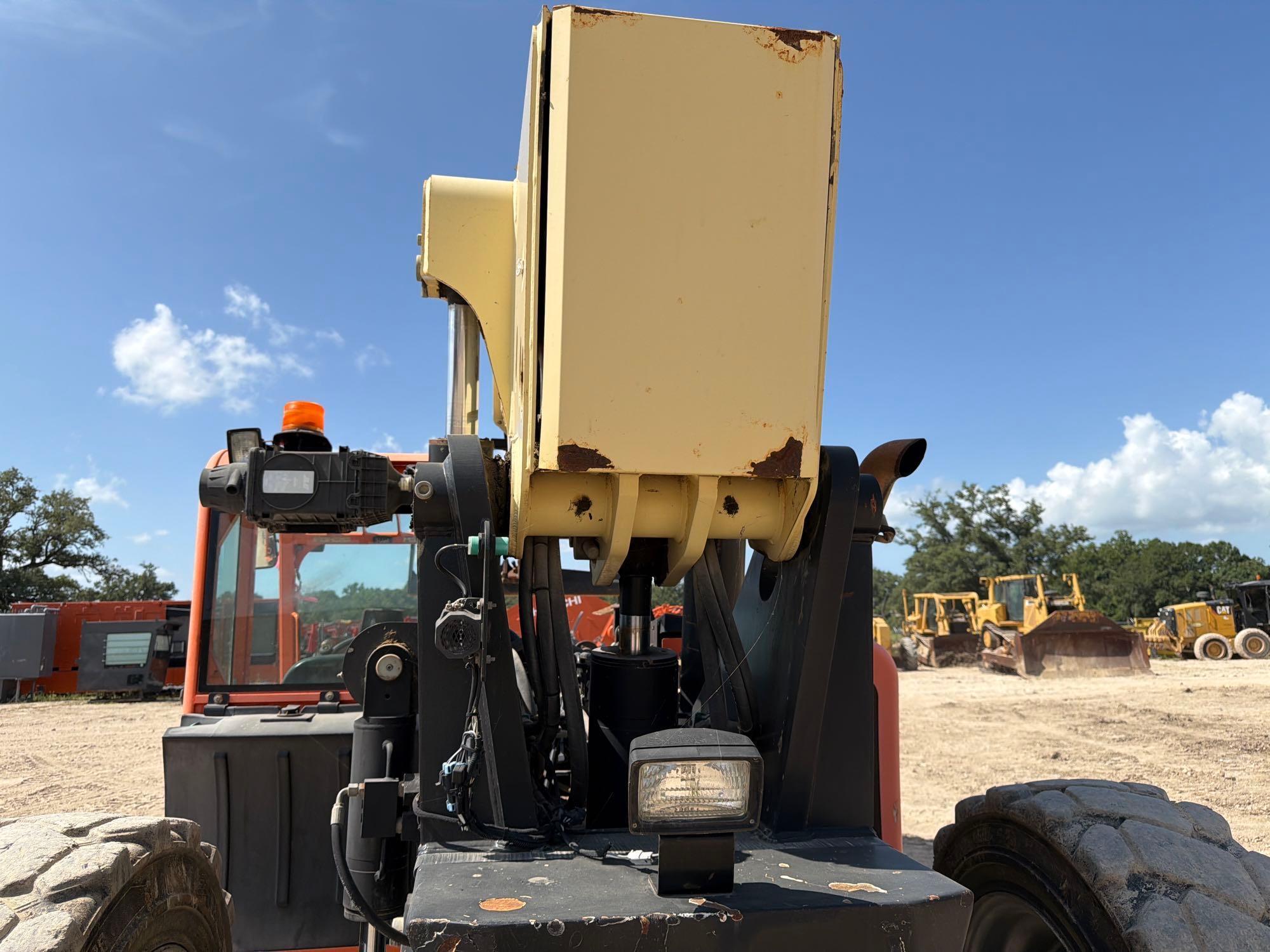 2013 JLG G12-55A