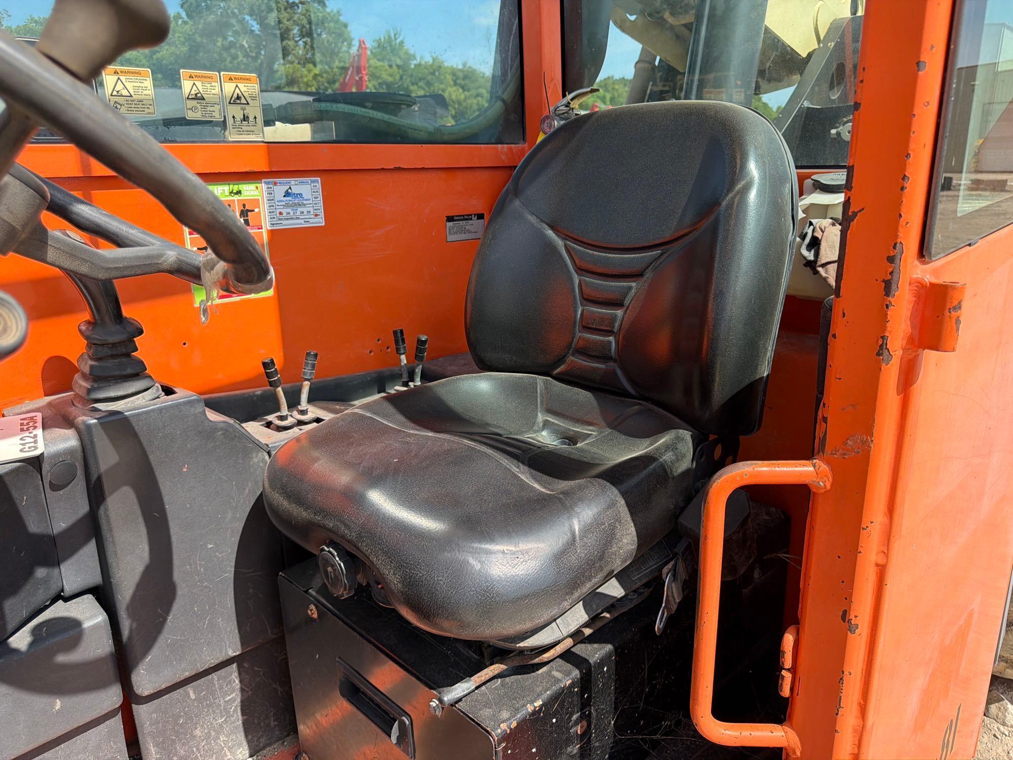 2013 JLG G12-55A