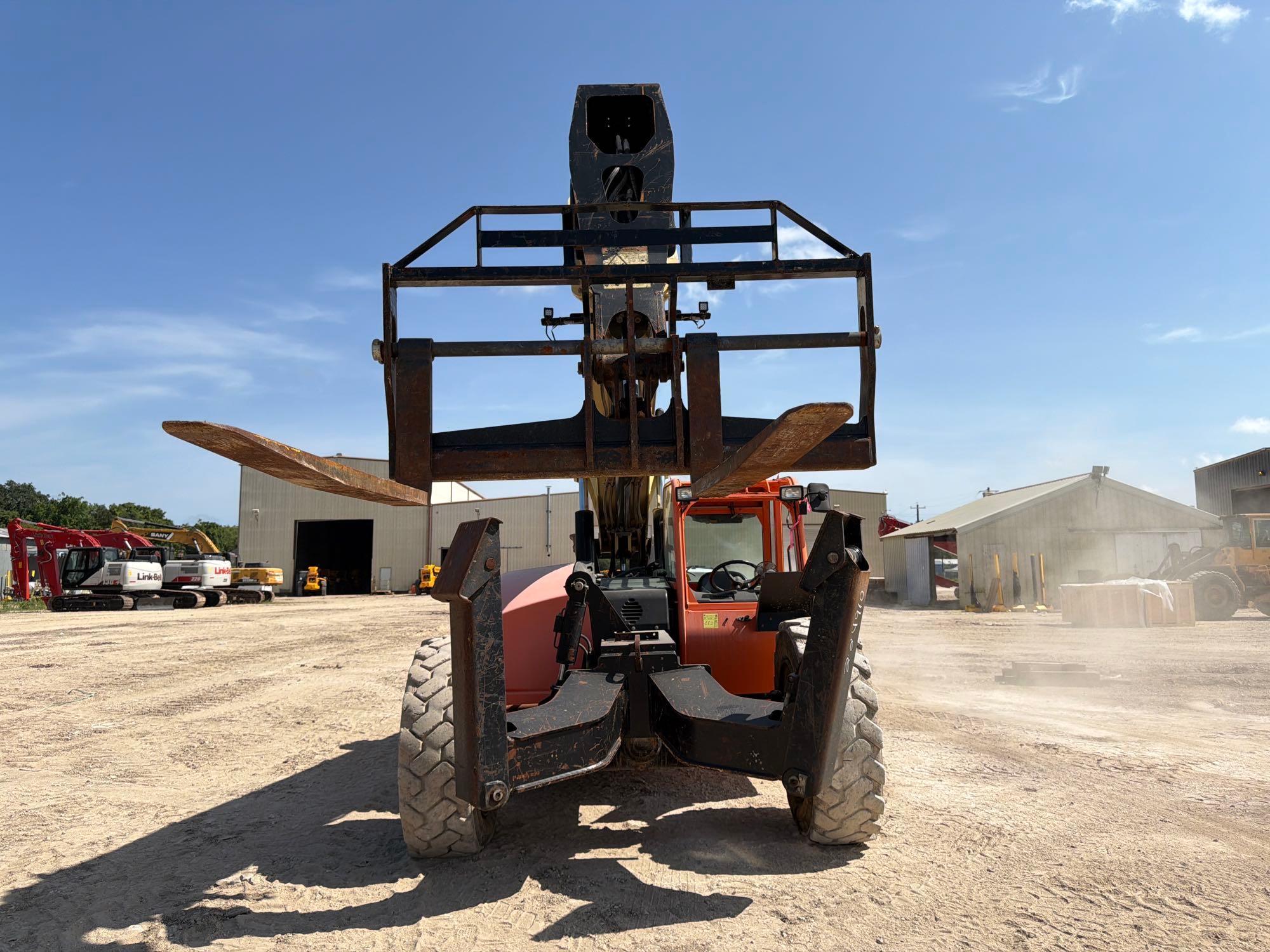 2013 JLG G12-55A