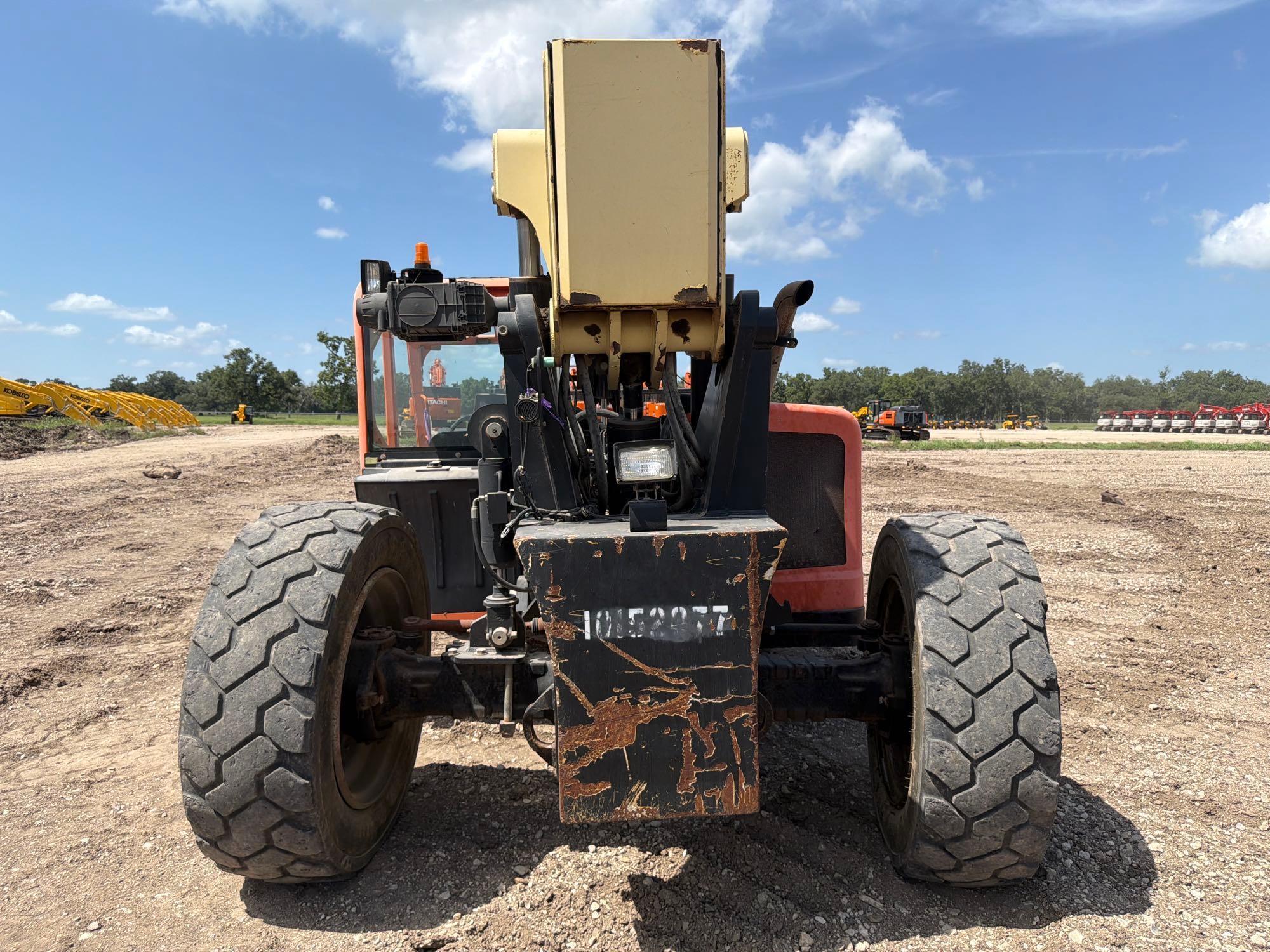 2013 JLG G12-55A