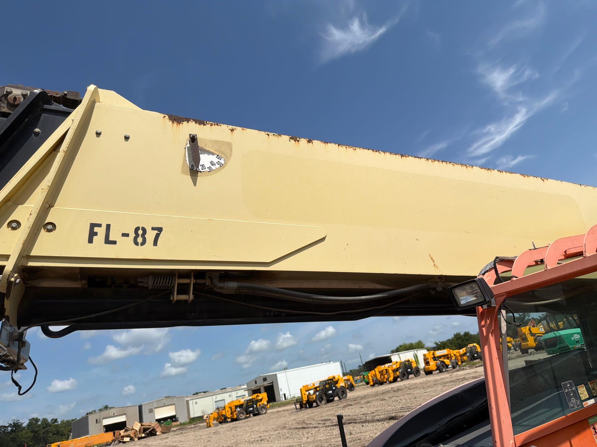 2013 JLG G12-55A