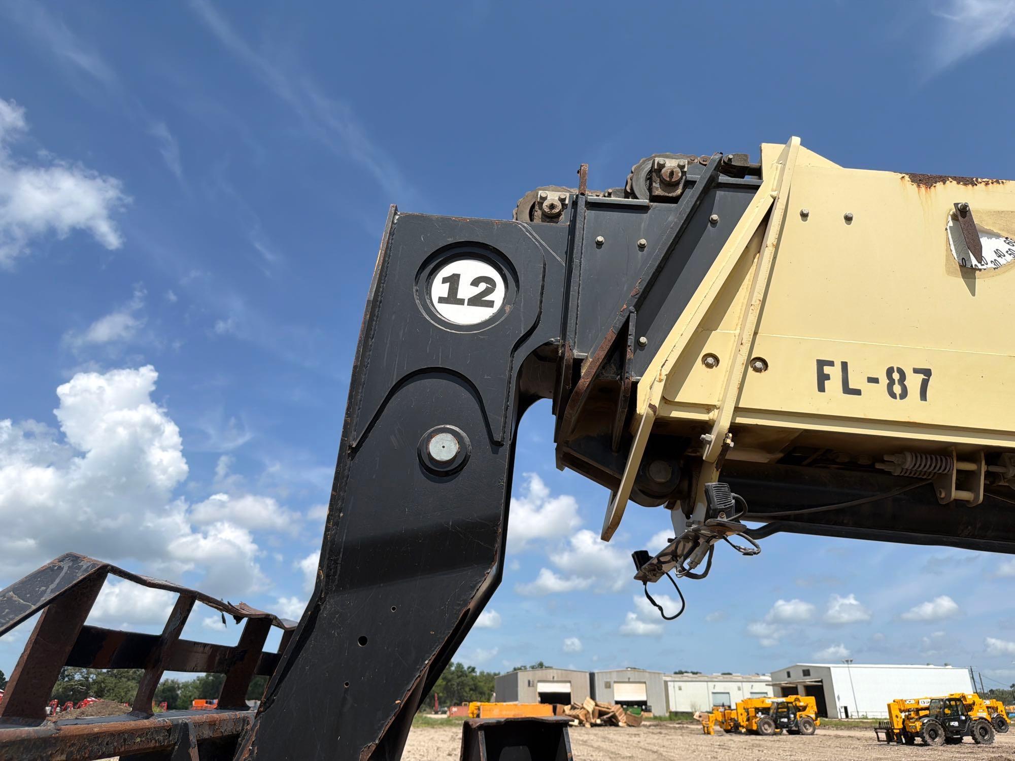 2013 JLG G12-55A