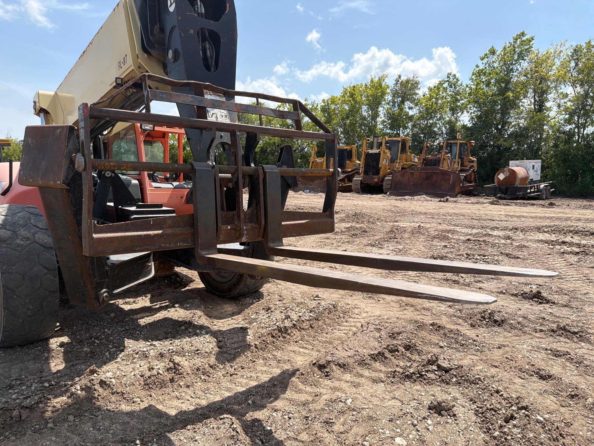 2013 JLG G12-55A