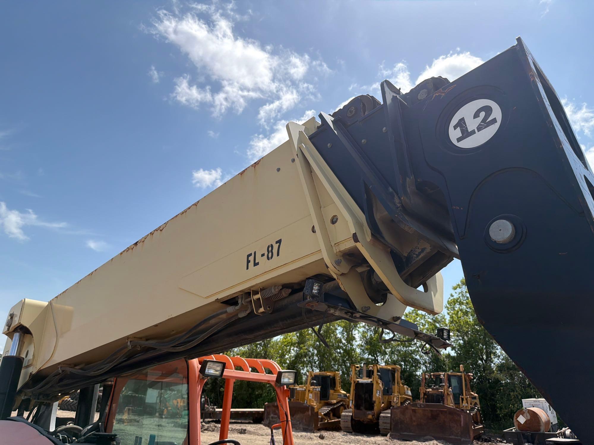 2013 JLG G12-55A