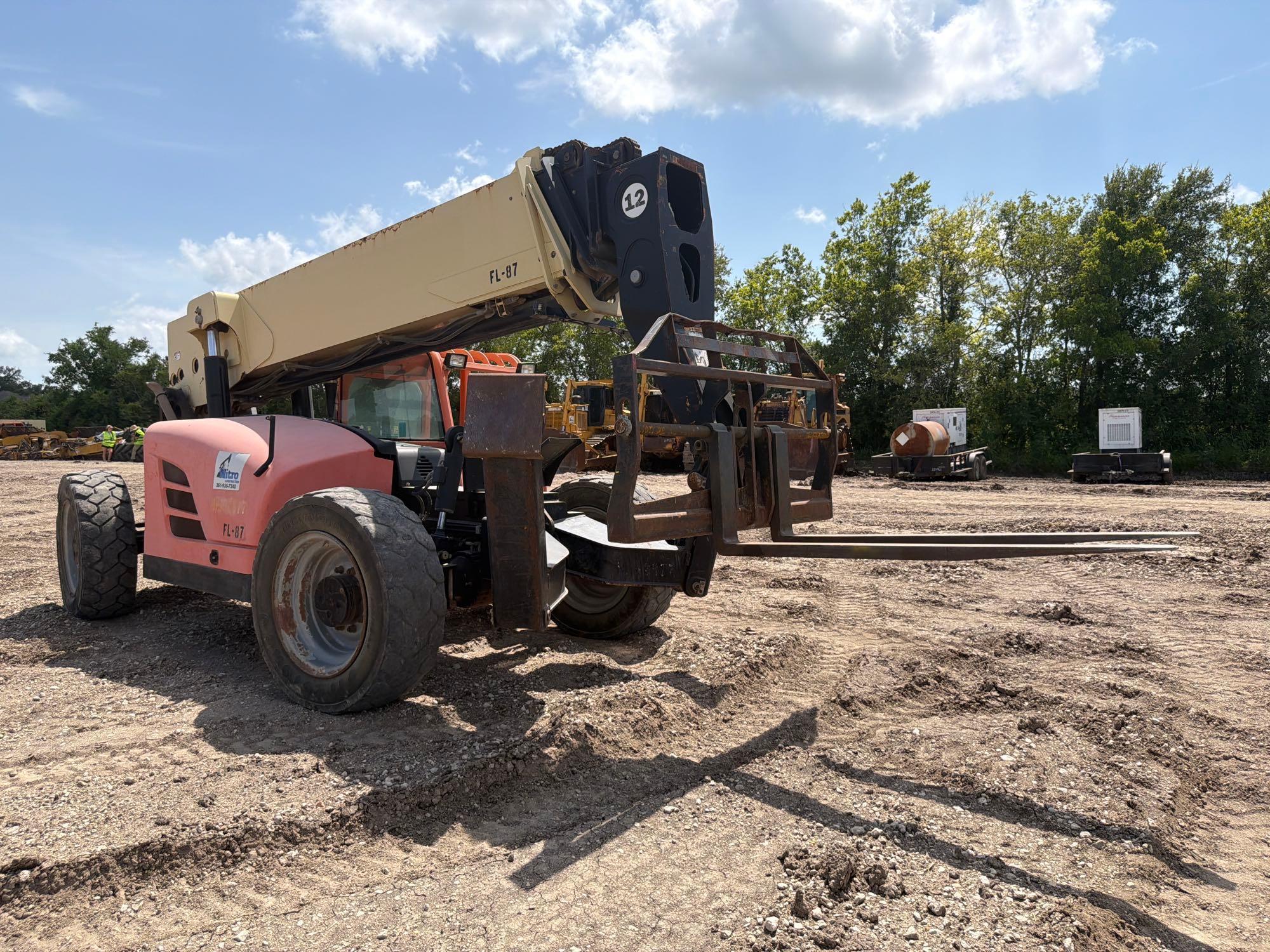 2013 JLG G12-55A