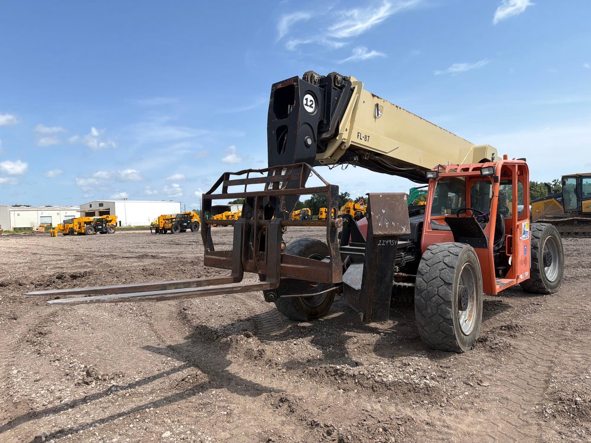 2013 JLG G12-55A