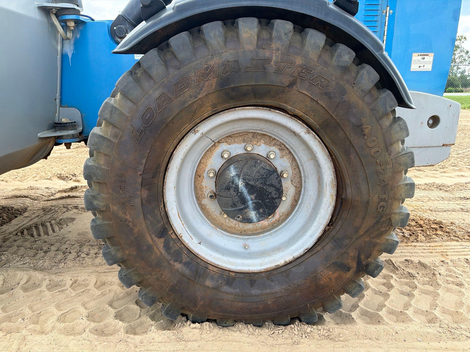 2014 Genie GTH1056