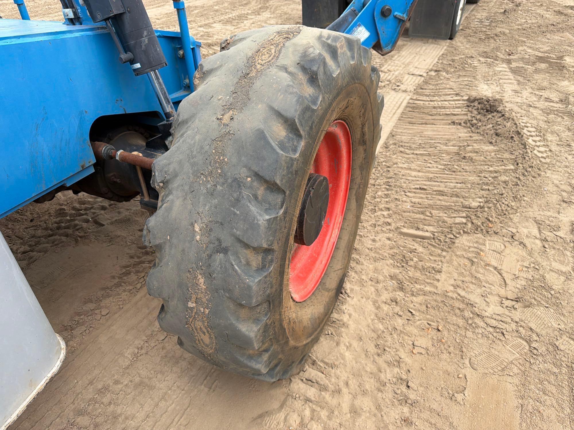 2014 Genie GTH1056