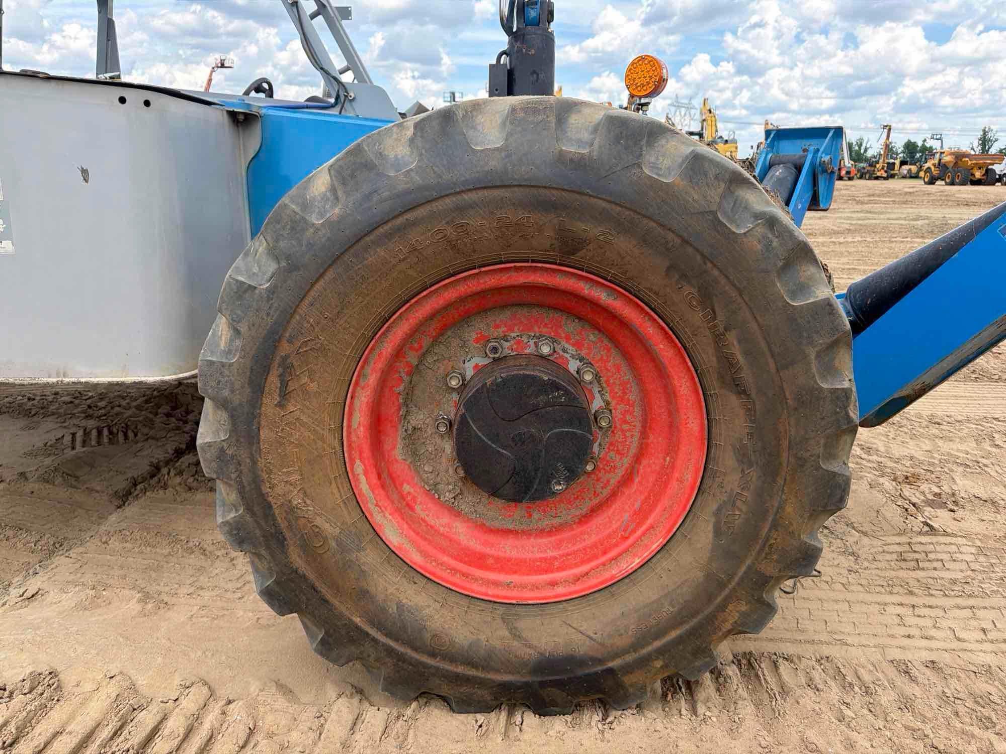 2014 Genie GTH1056