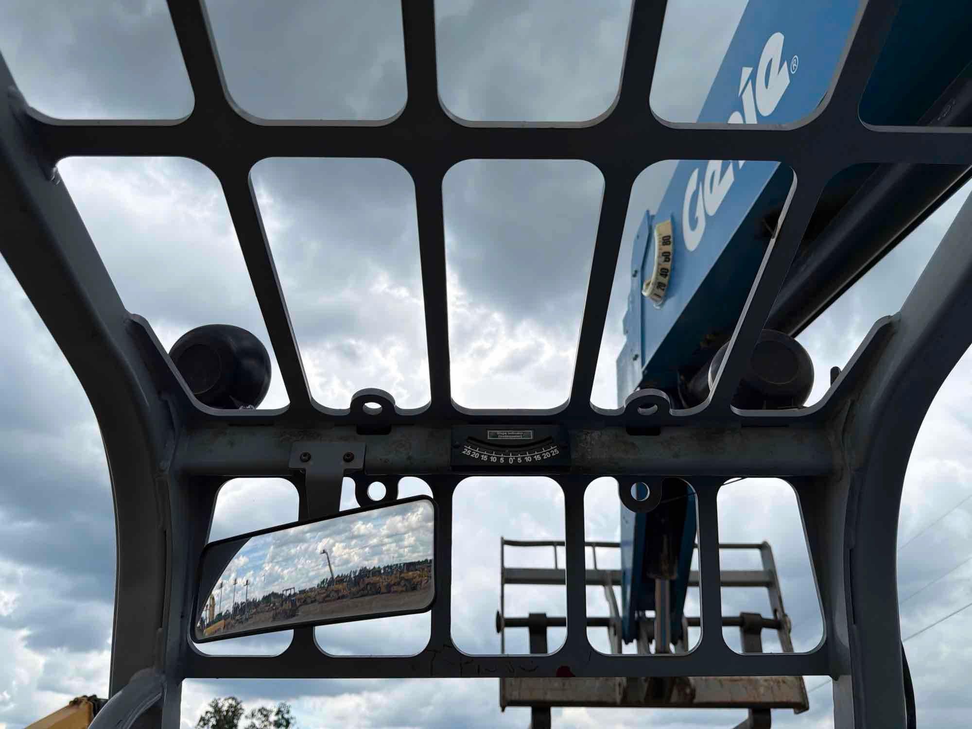 2014 Genie GTH1056