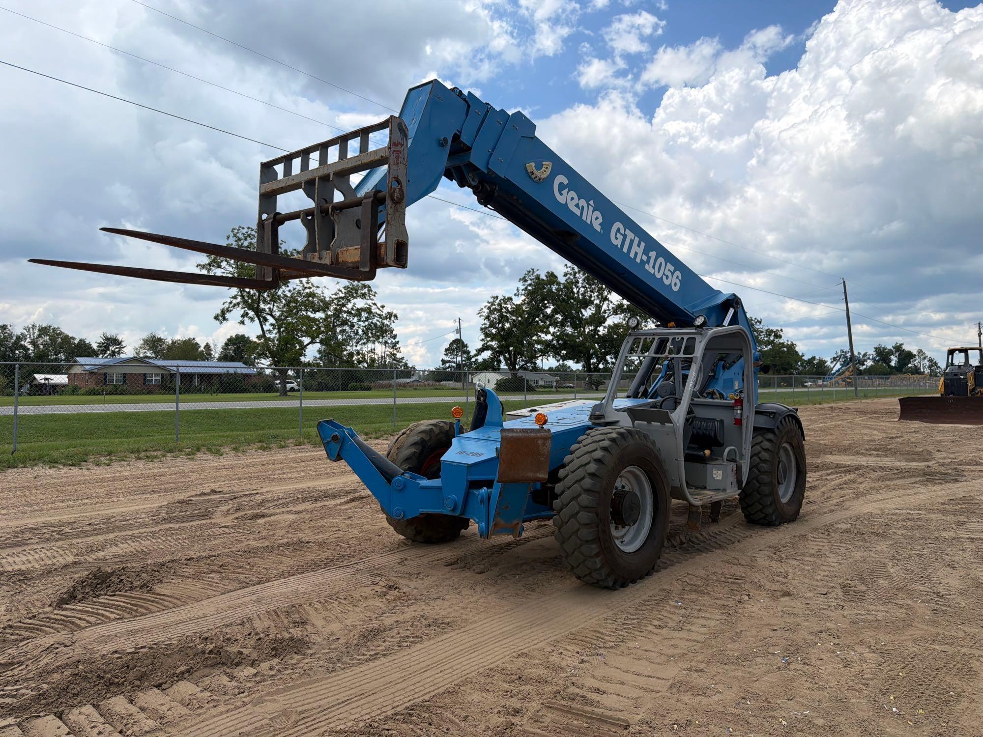 2014 Genie GTH1056