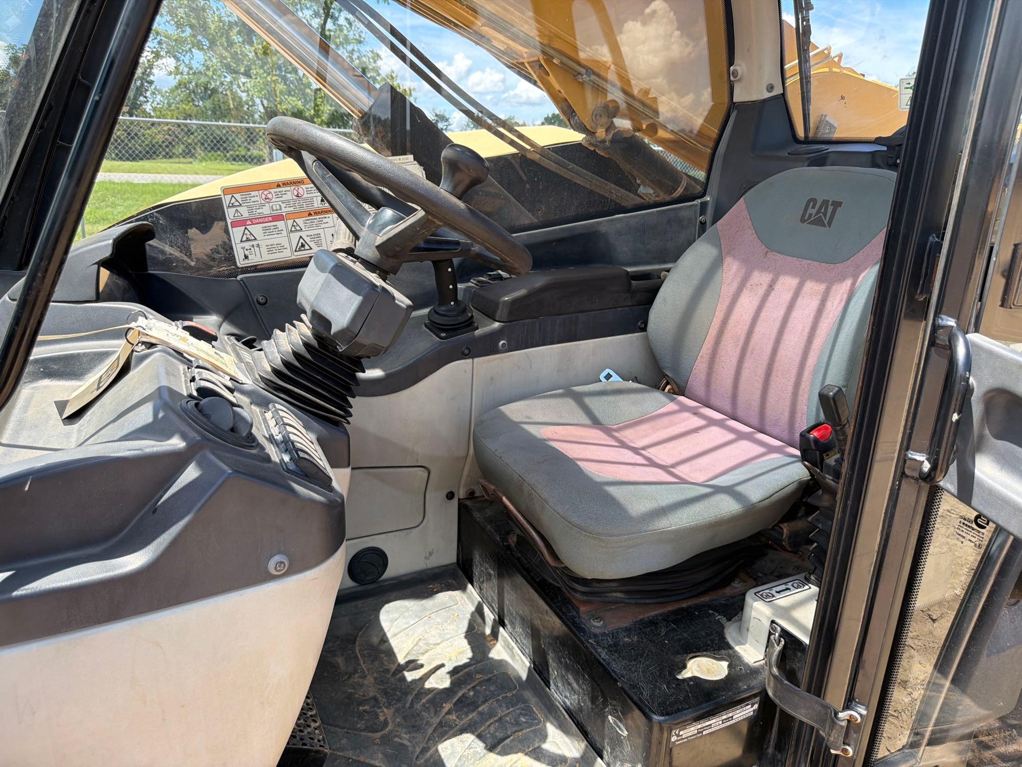 2014 Caterpillar TH407C
