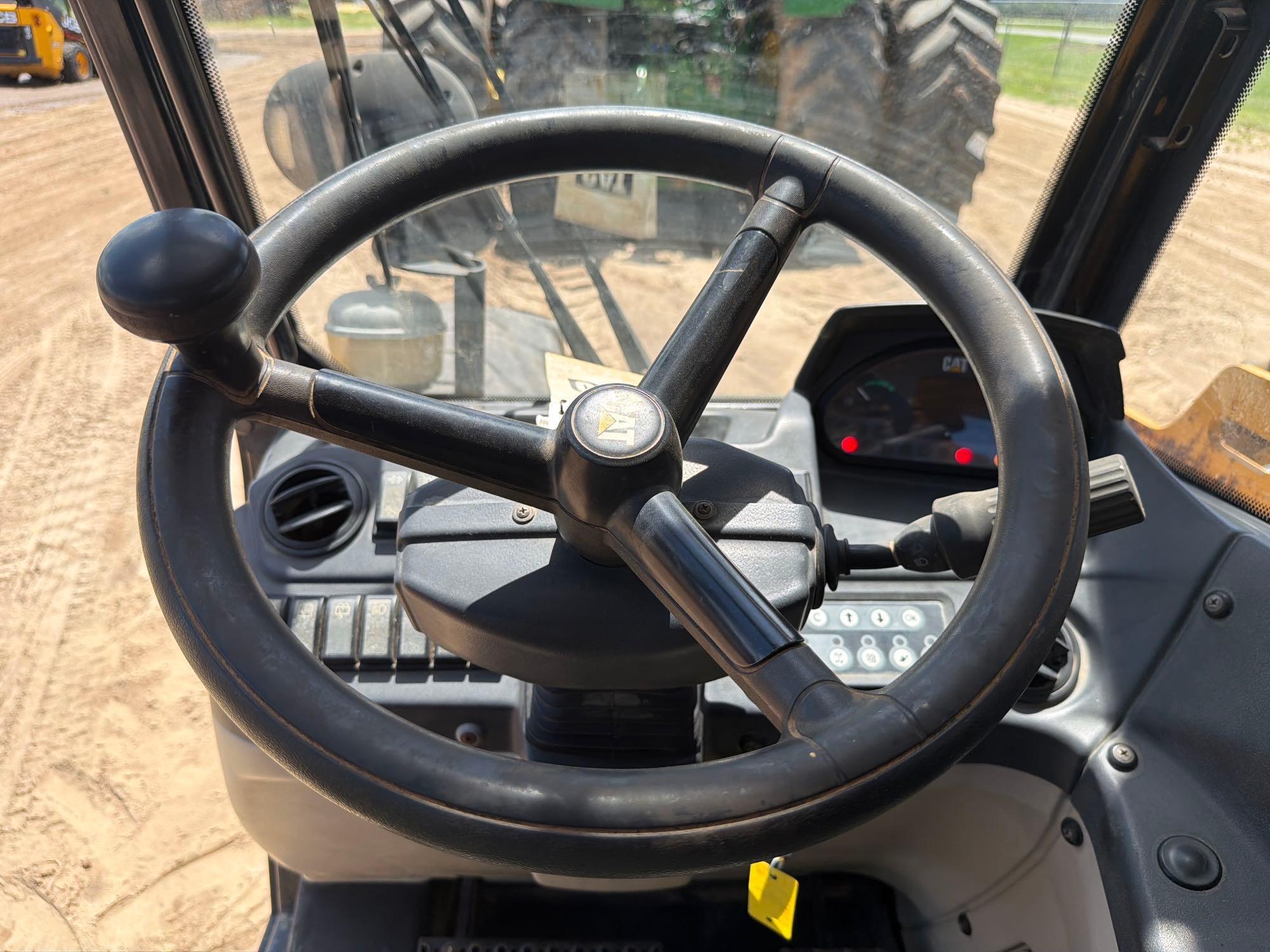 2014 Caterpillar TH407C