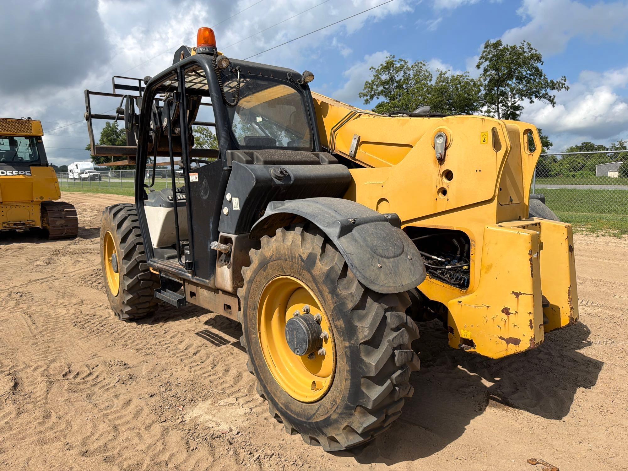 2014 Caterpillar TH407C