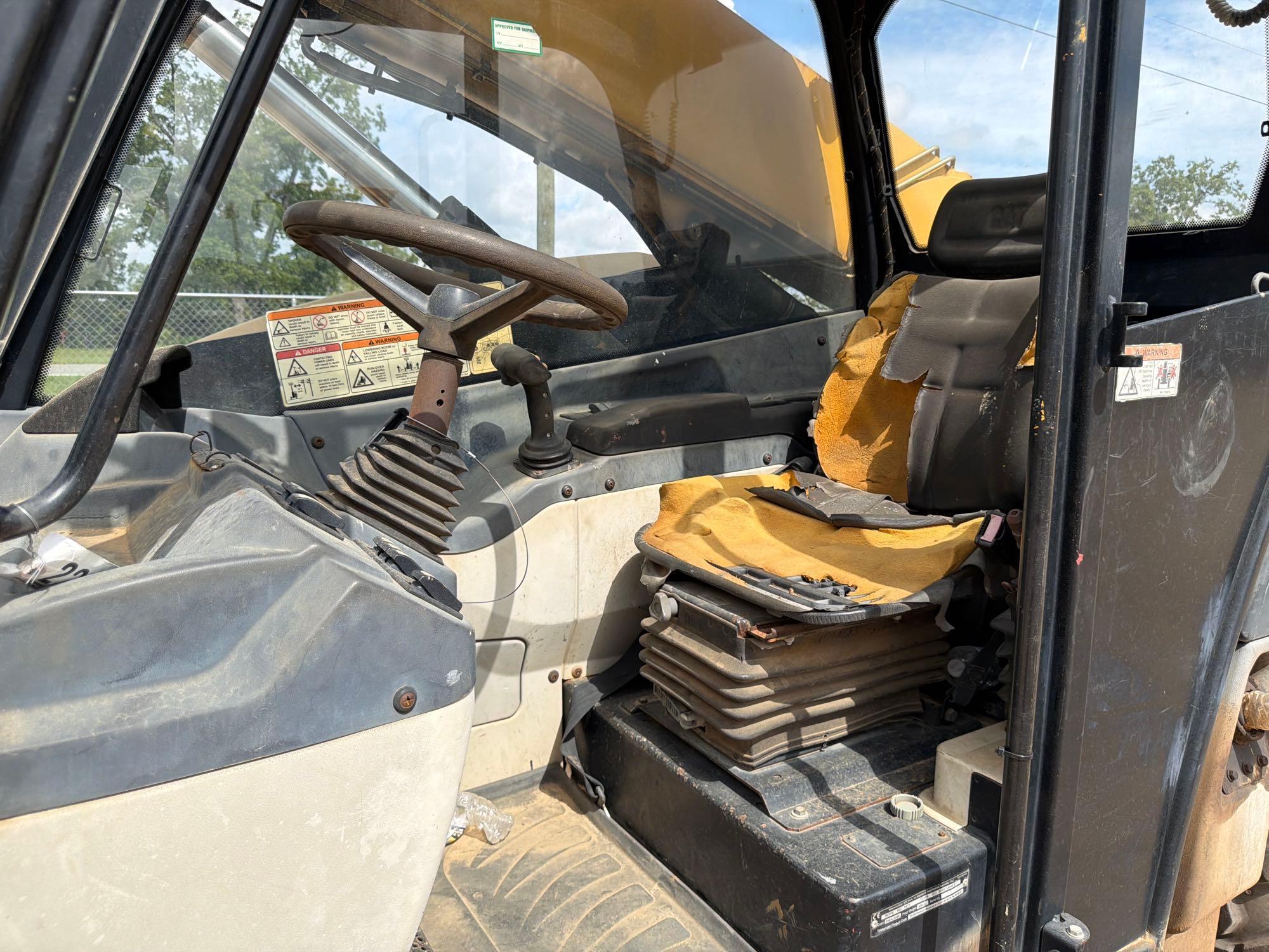 2014 Caterpillar TH407C
