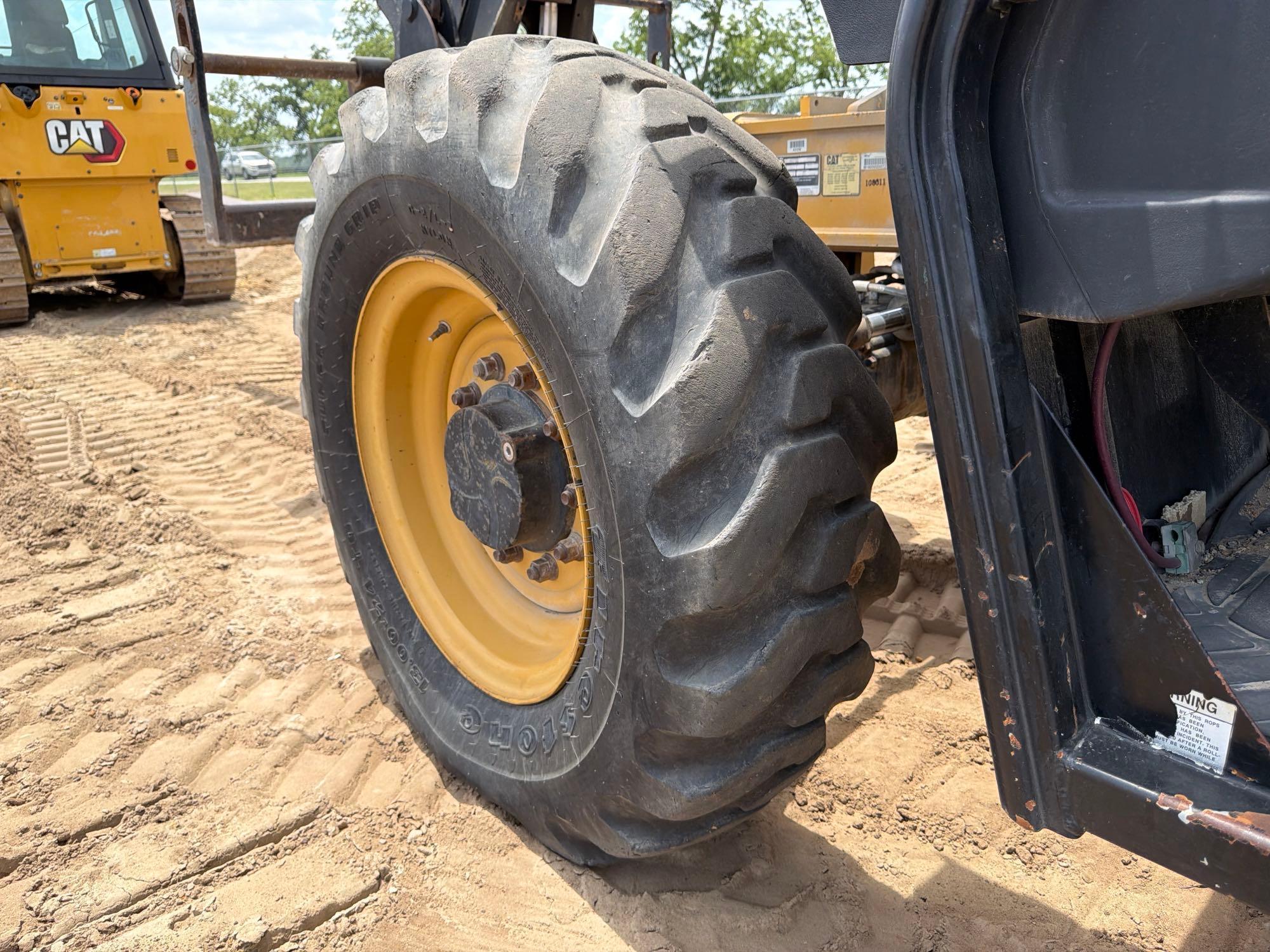2013 Caterpillar TL642C
