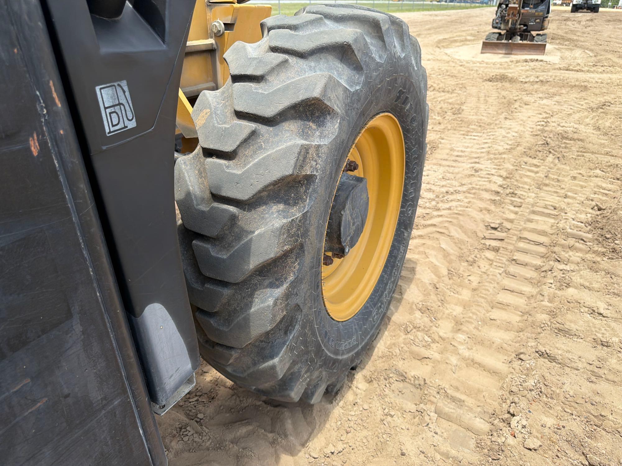 2013 Caterpillar TL642C