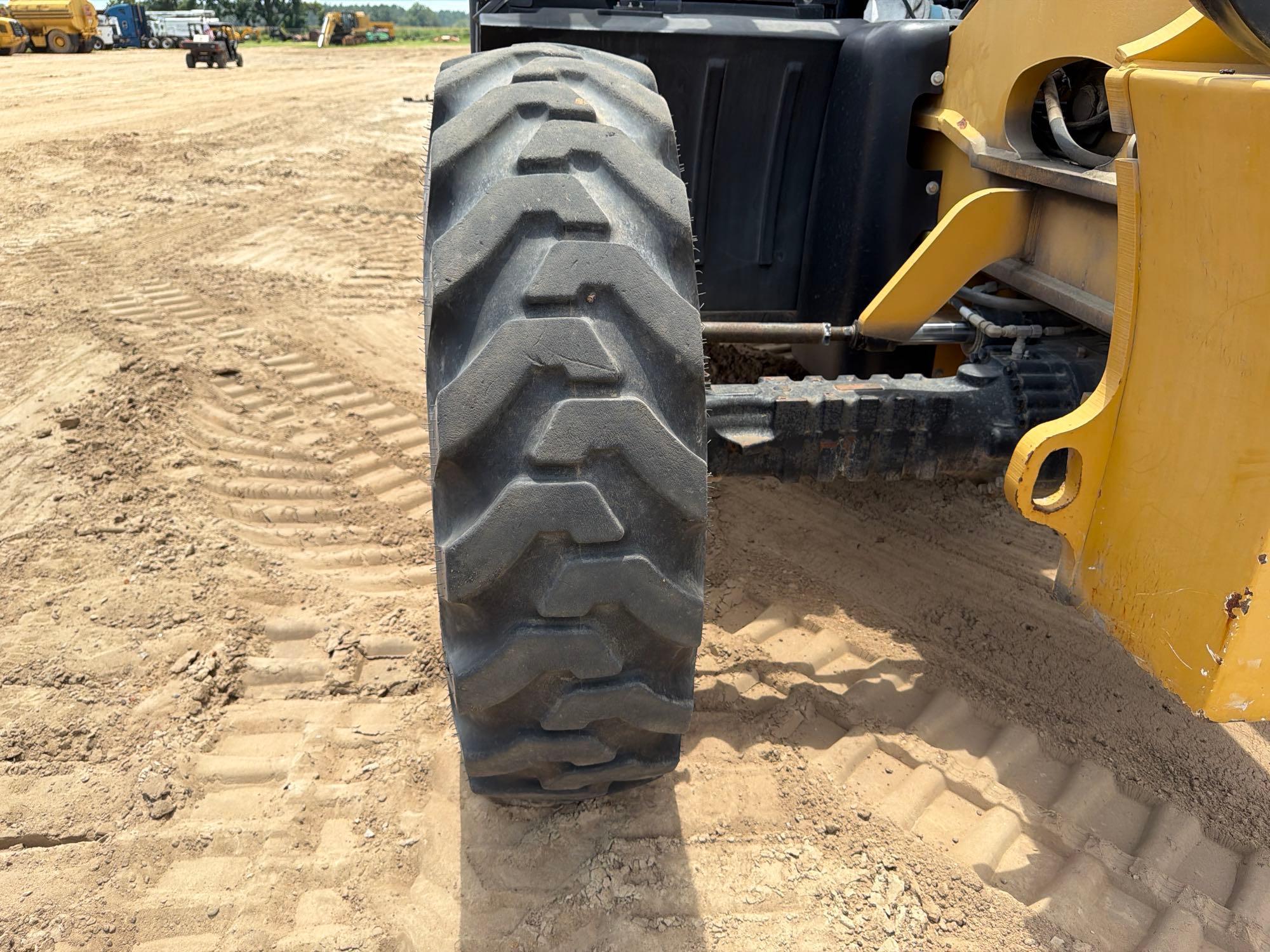 2013 Caterpillar TL642C