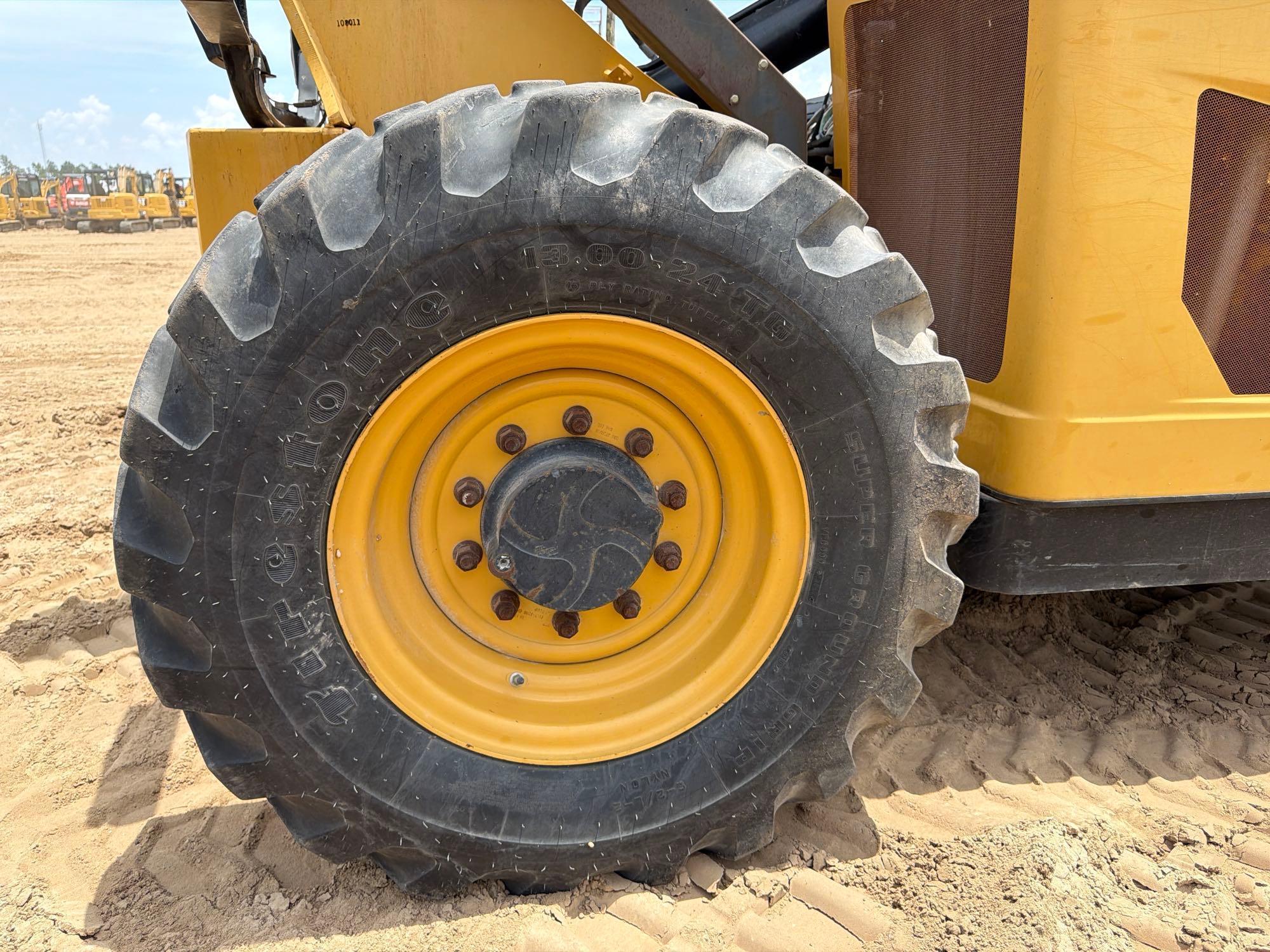 2013 Caterpillar TL642C