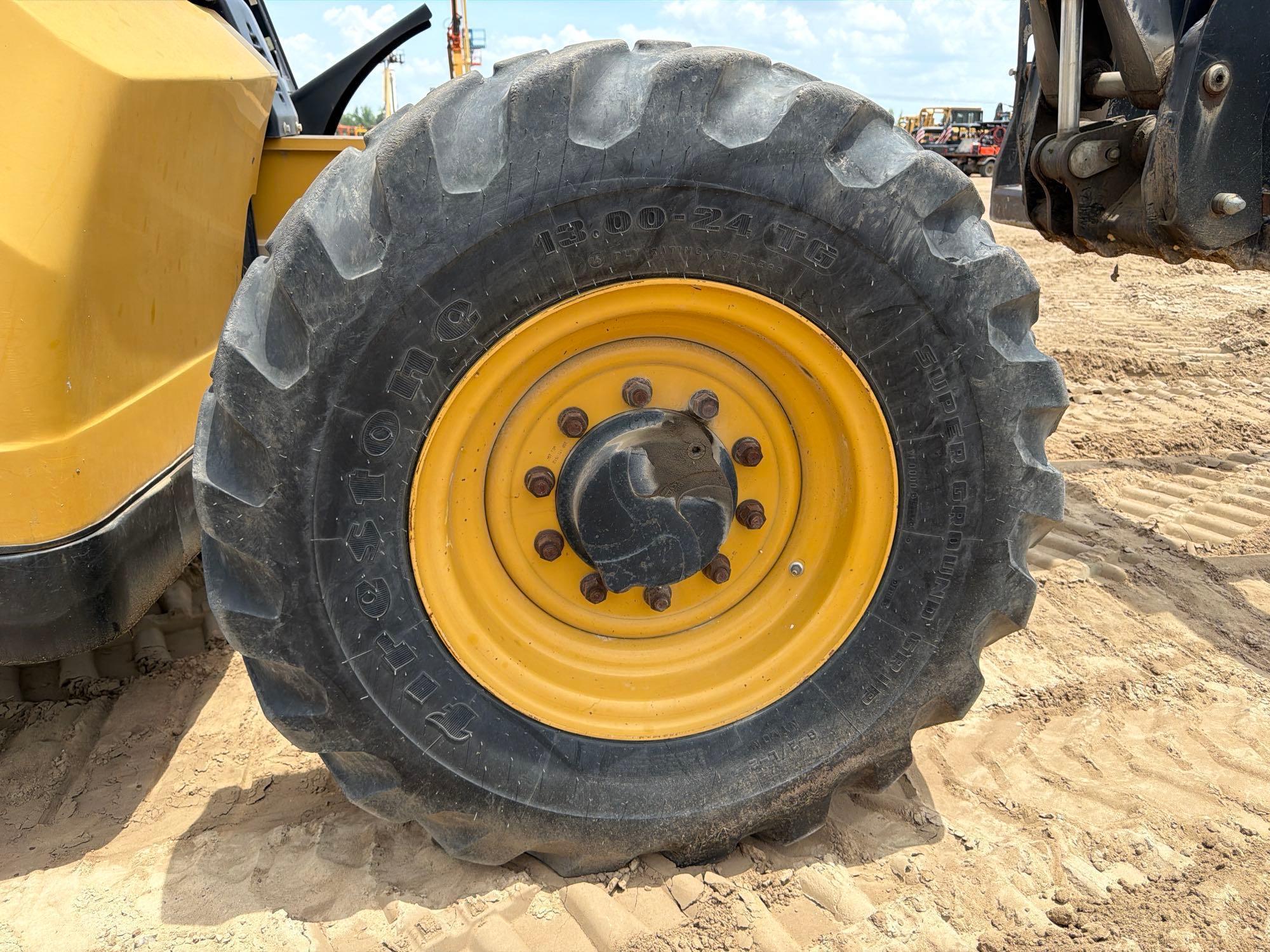 2013 Caterpillar TL642C