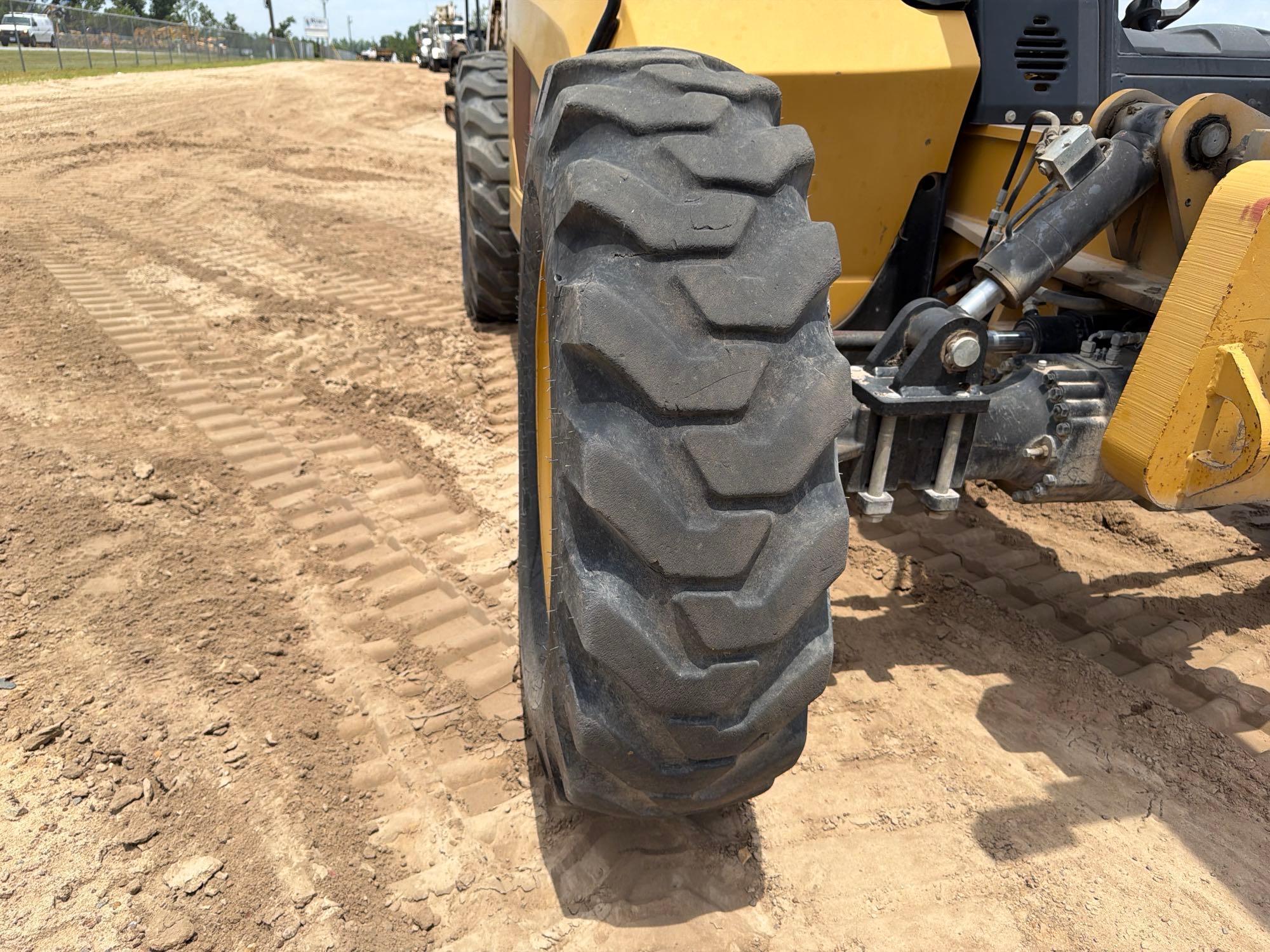 2013 Caterpillar TL642C