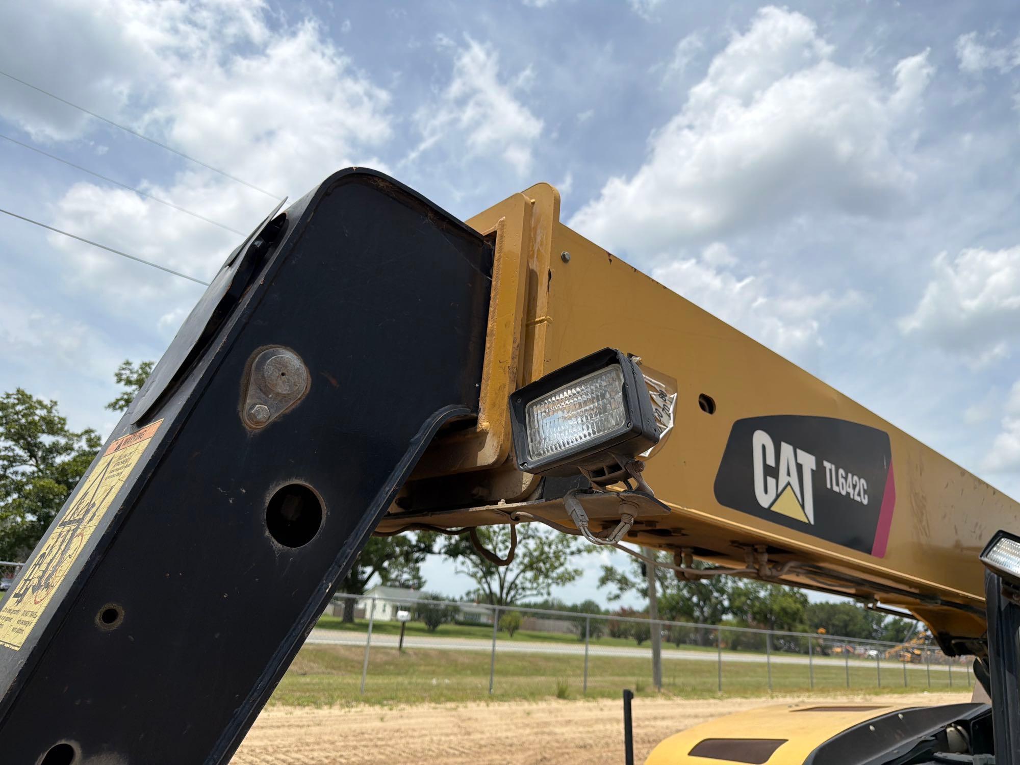 2013 Caterpillar TL642C