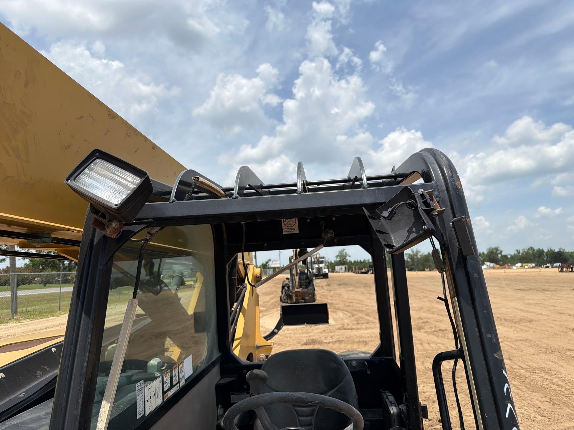 2013 Caterpillar TL642C