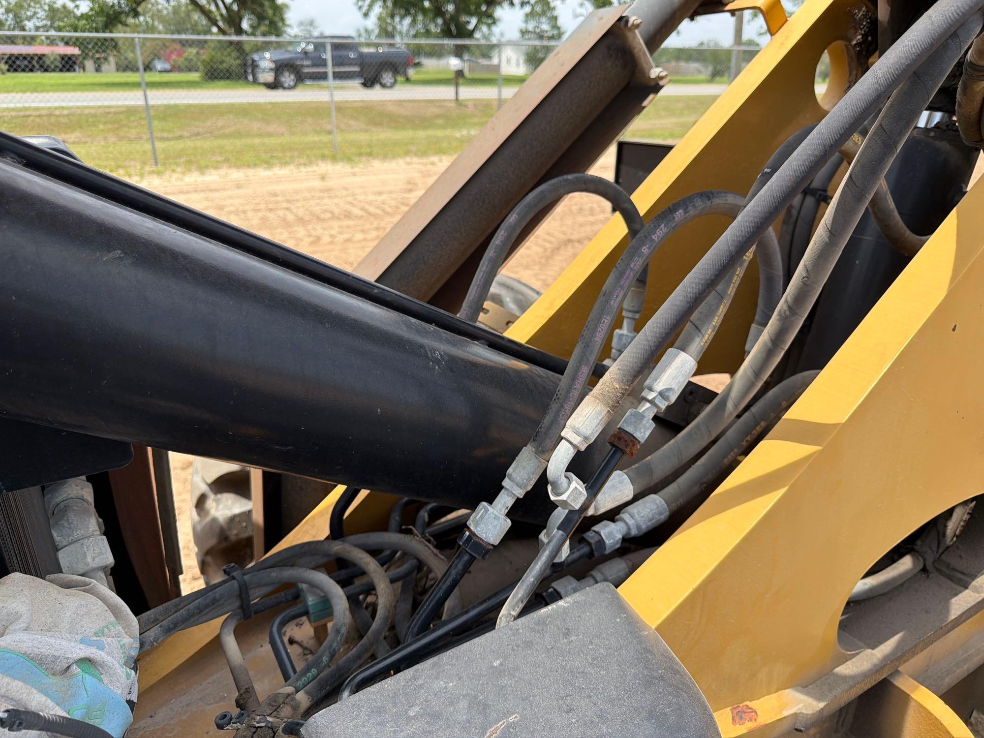 2013 Caterpillar TL642C