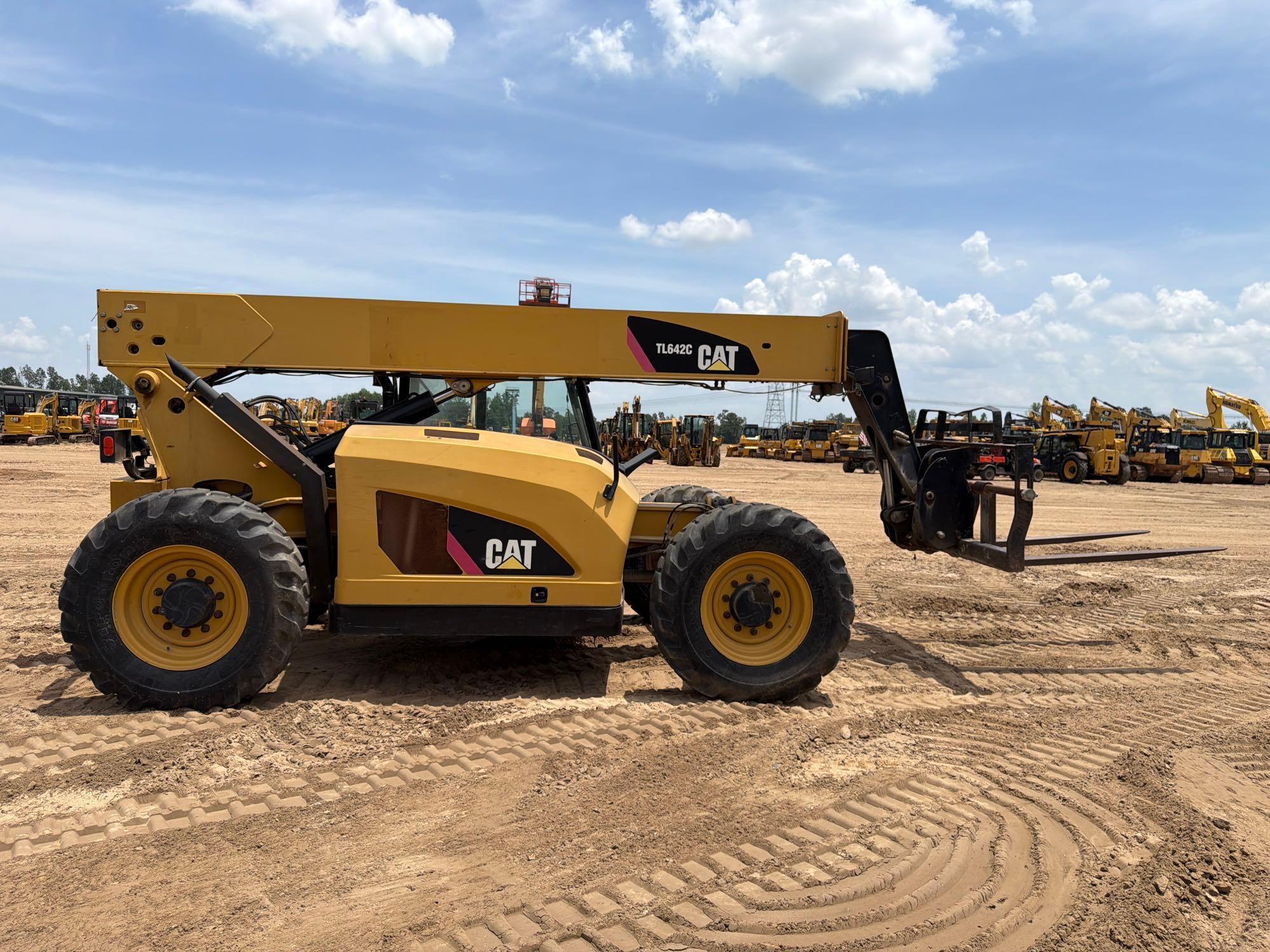 2013 Caterpillar TL642C