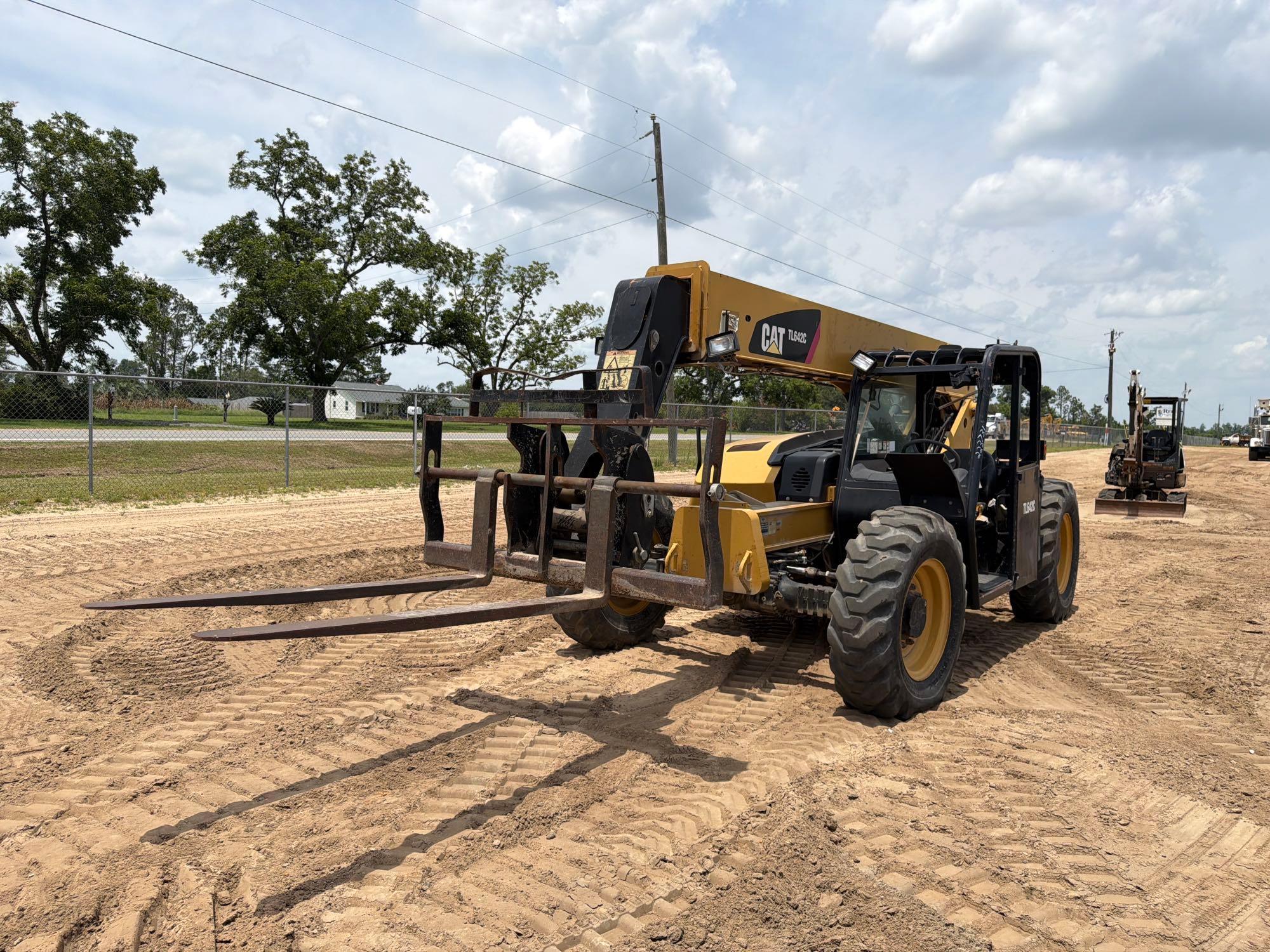2013 Caterpillar TL642C