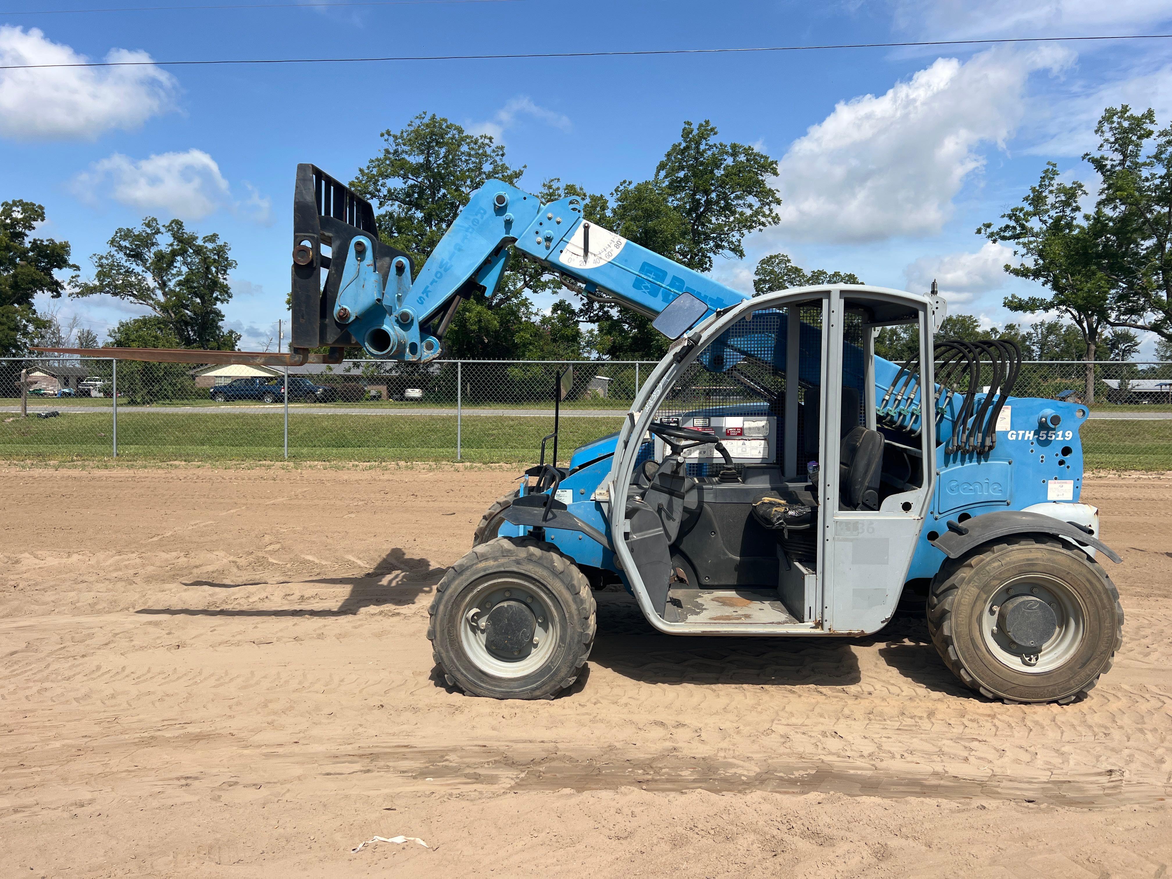 2014 Genie GTH5519