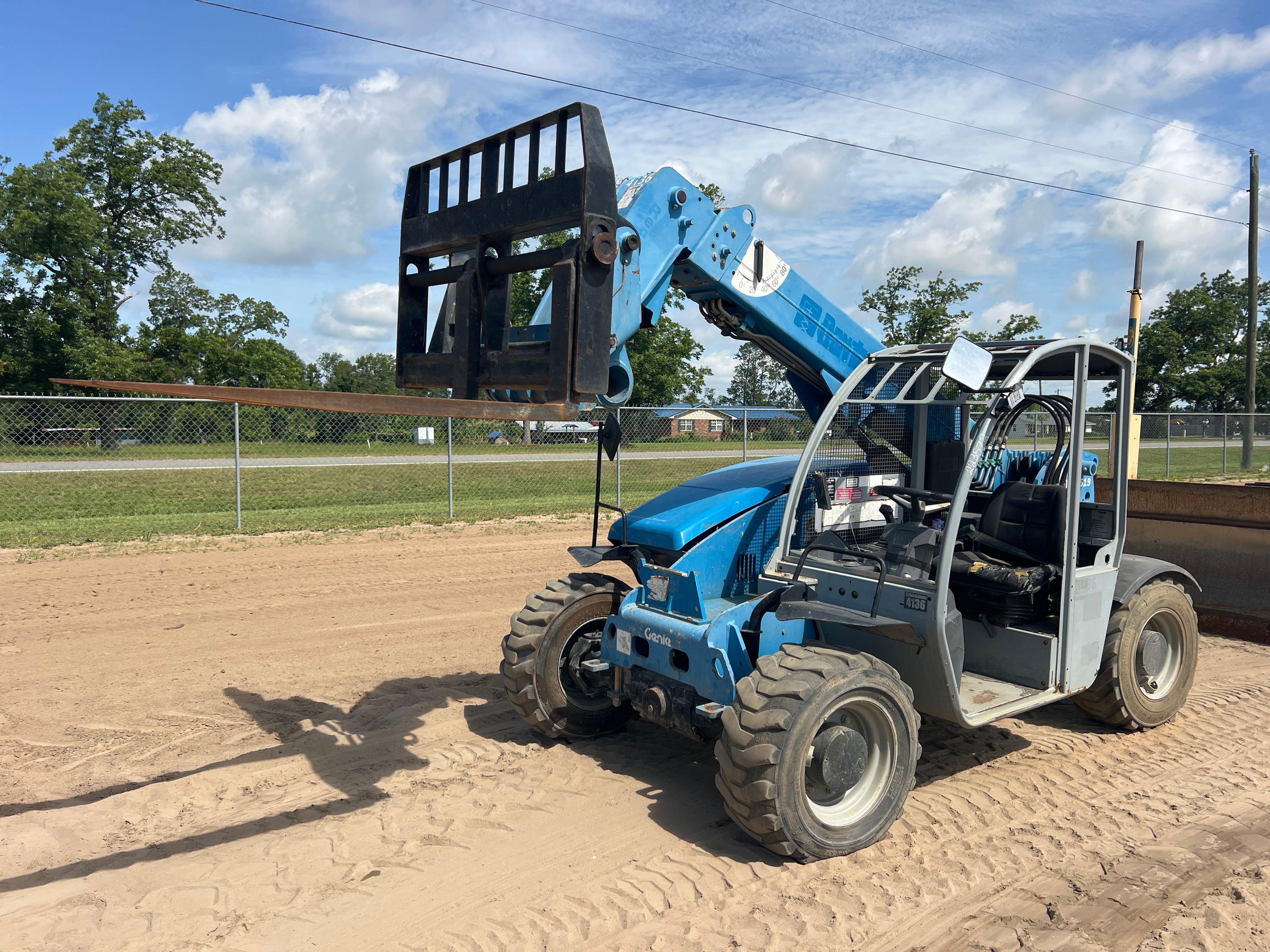 2014 Genie GTH5519