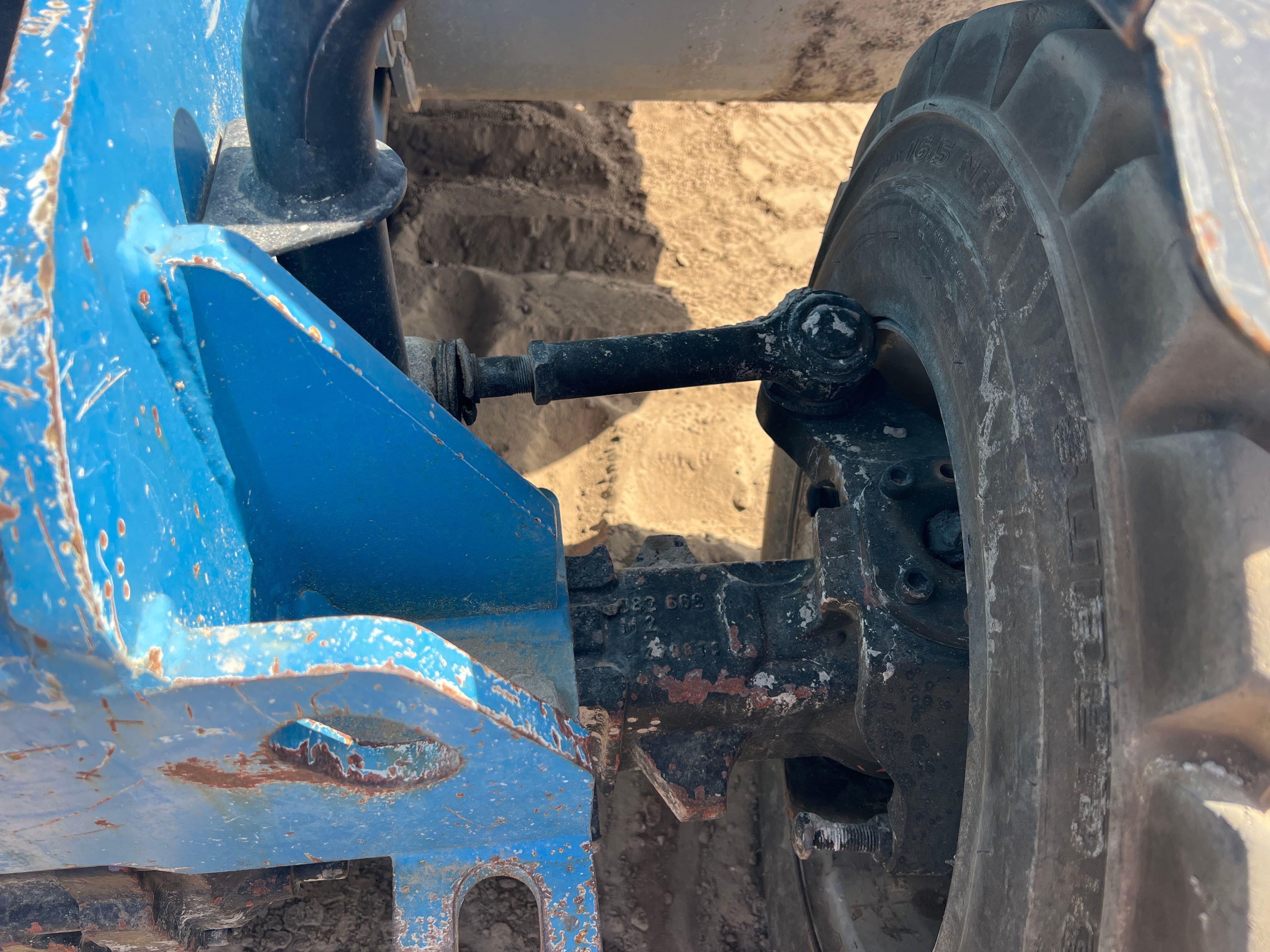 2013 Genie GTH-5519S