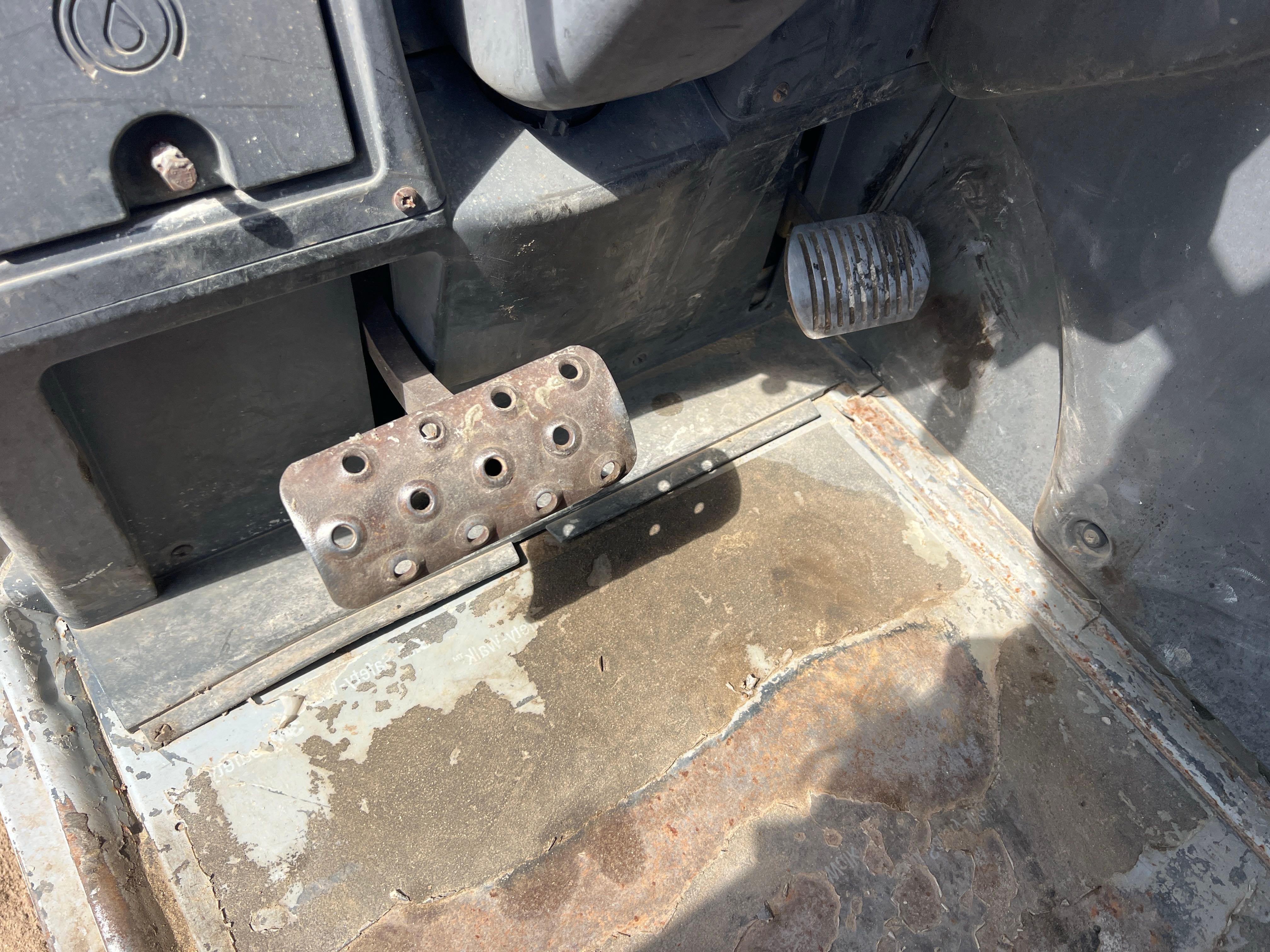 2013 Genie GTH-5519S
