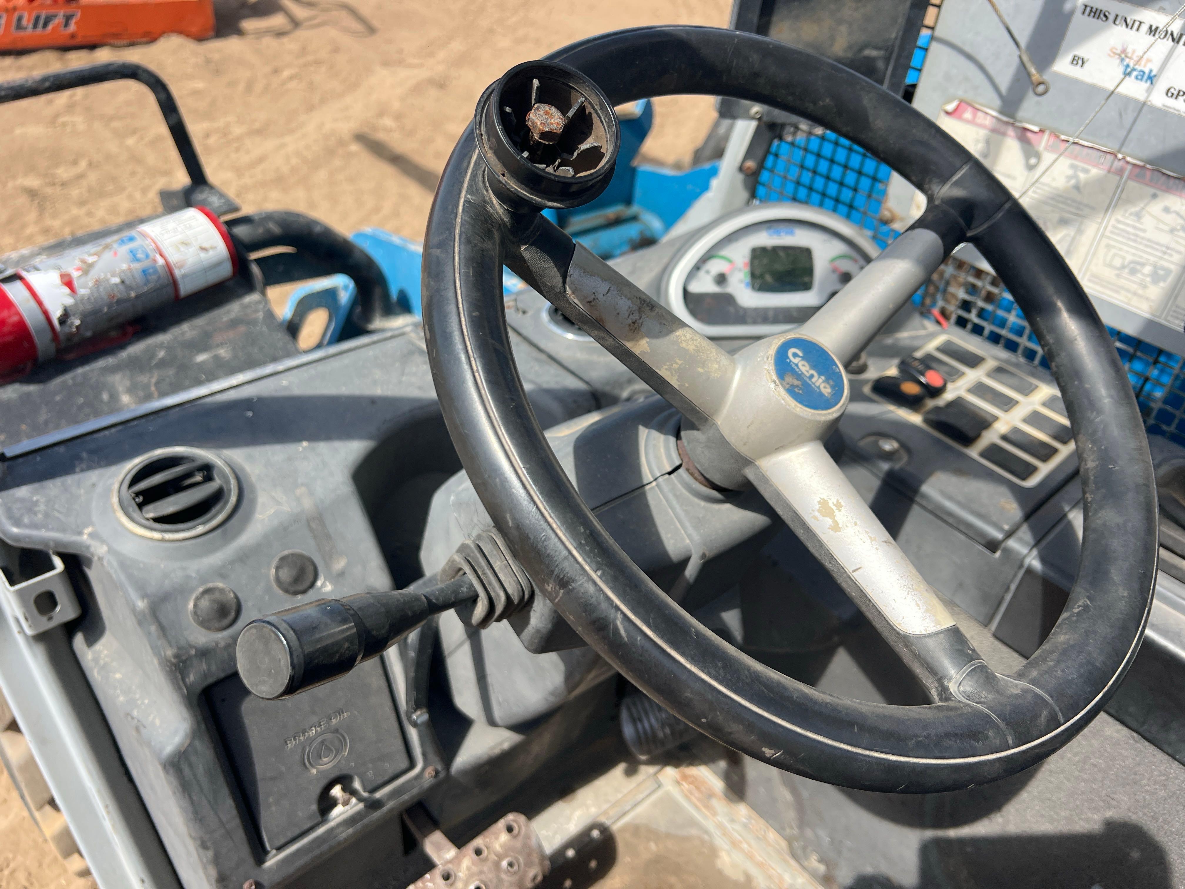 2013 Genie GTH-5519S