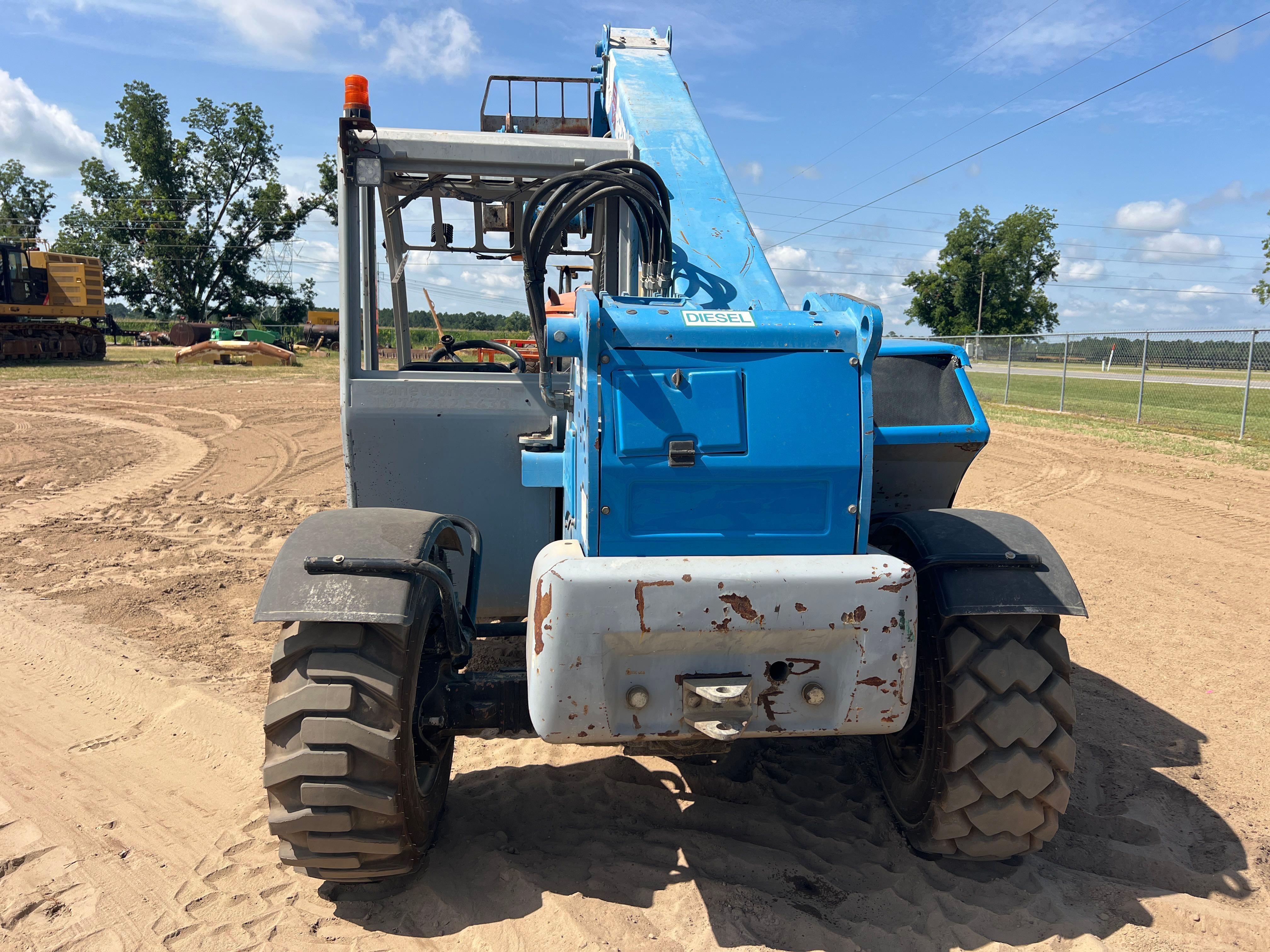 2013 Genie GTH-5519S