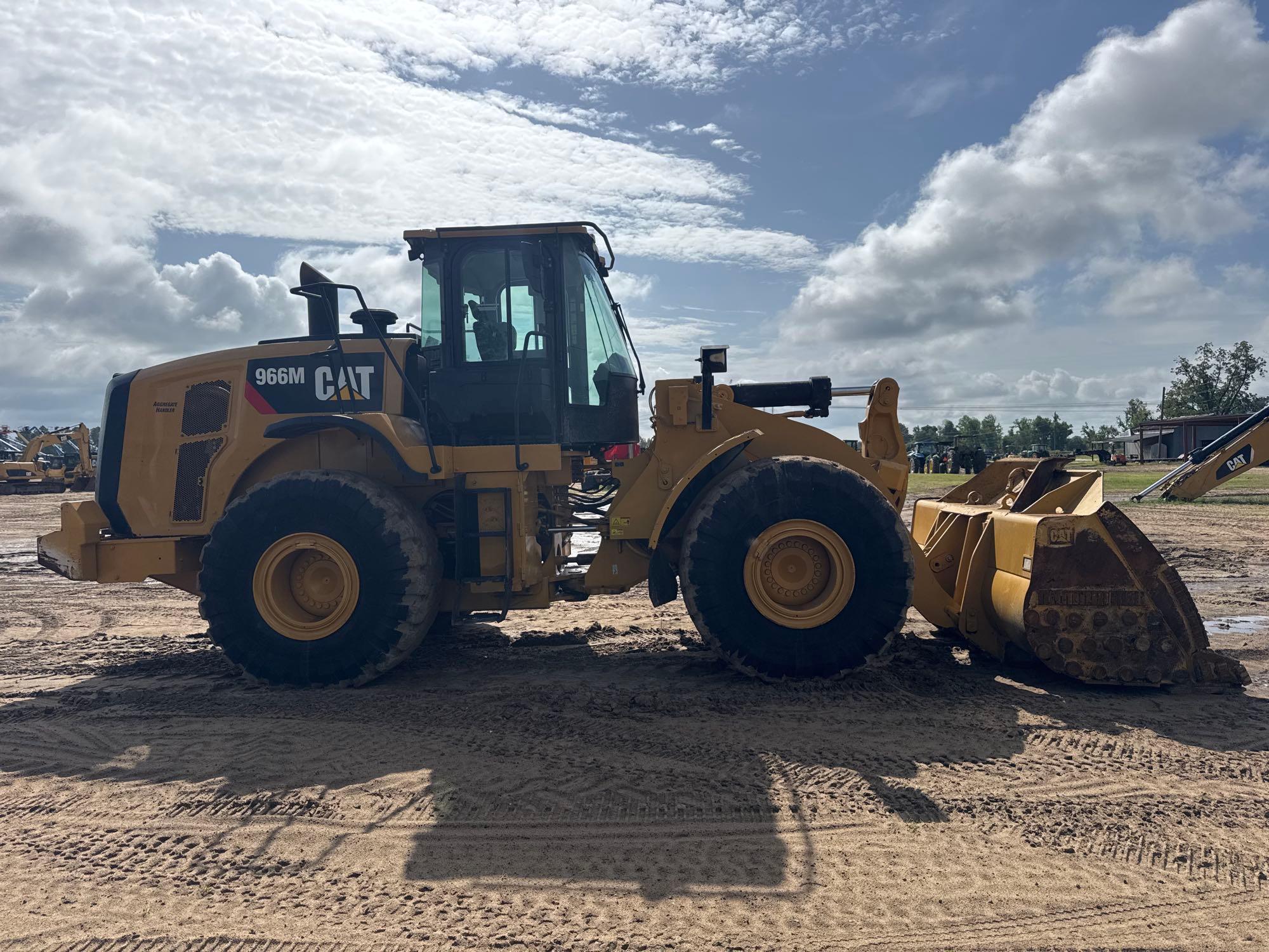 2019 Caterpillar 966M
