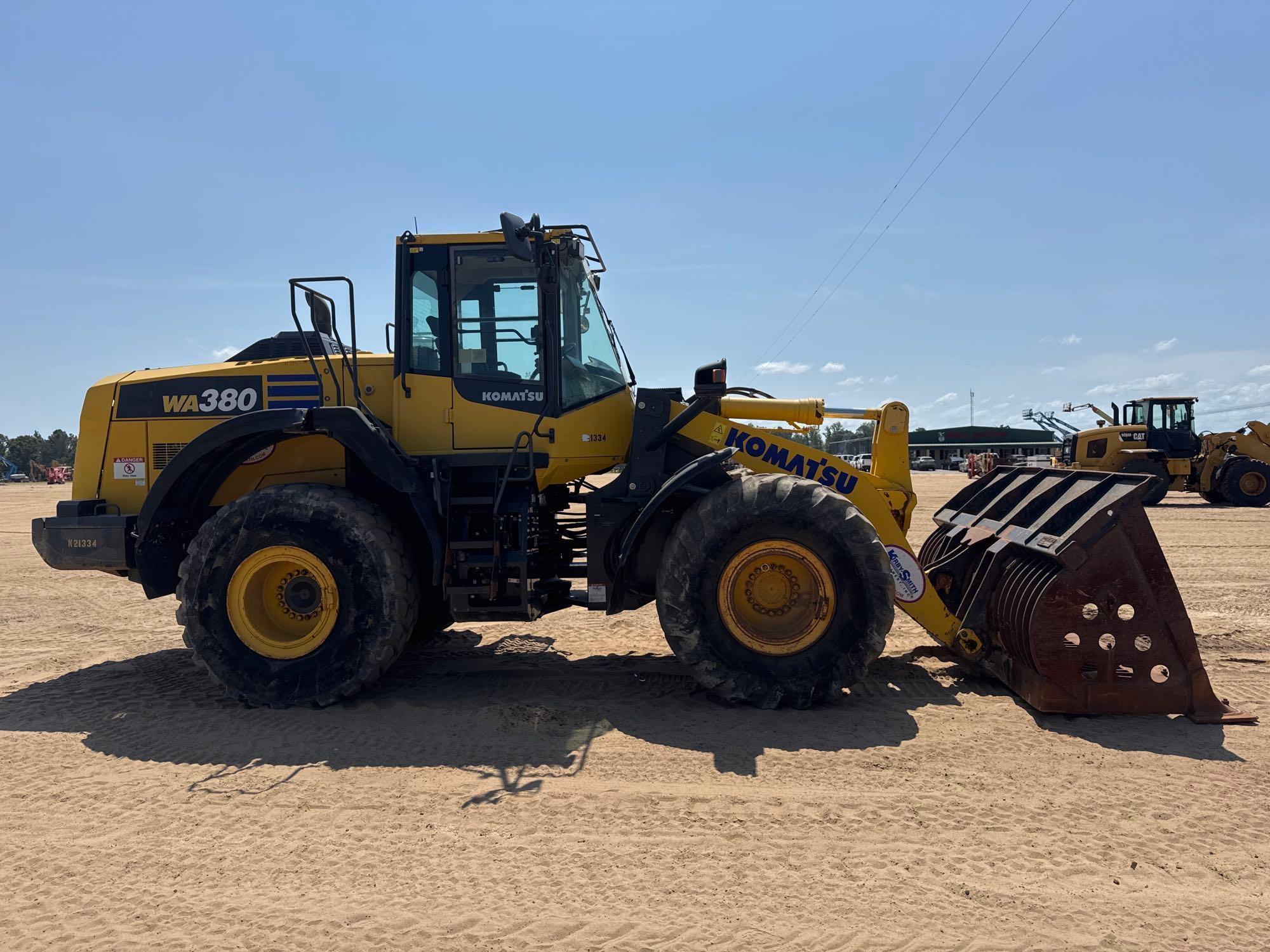 2021 Komatsu WA380