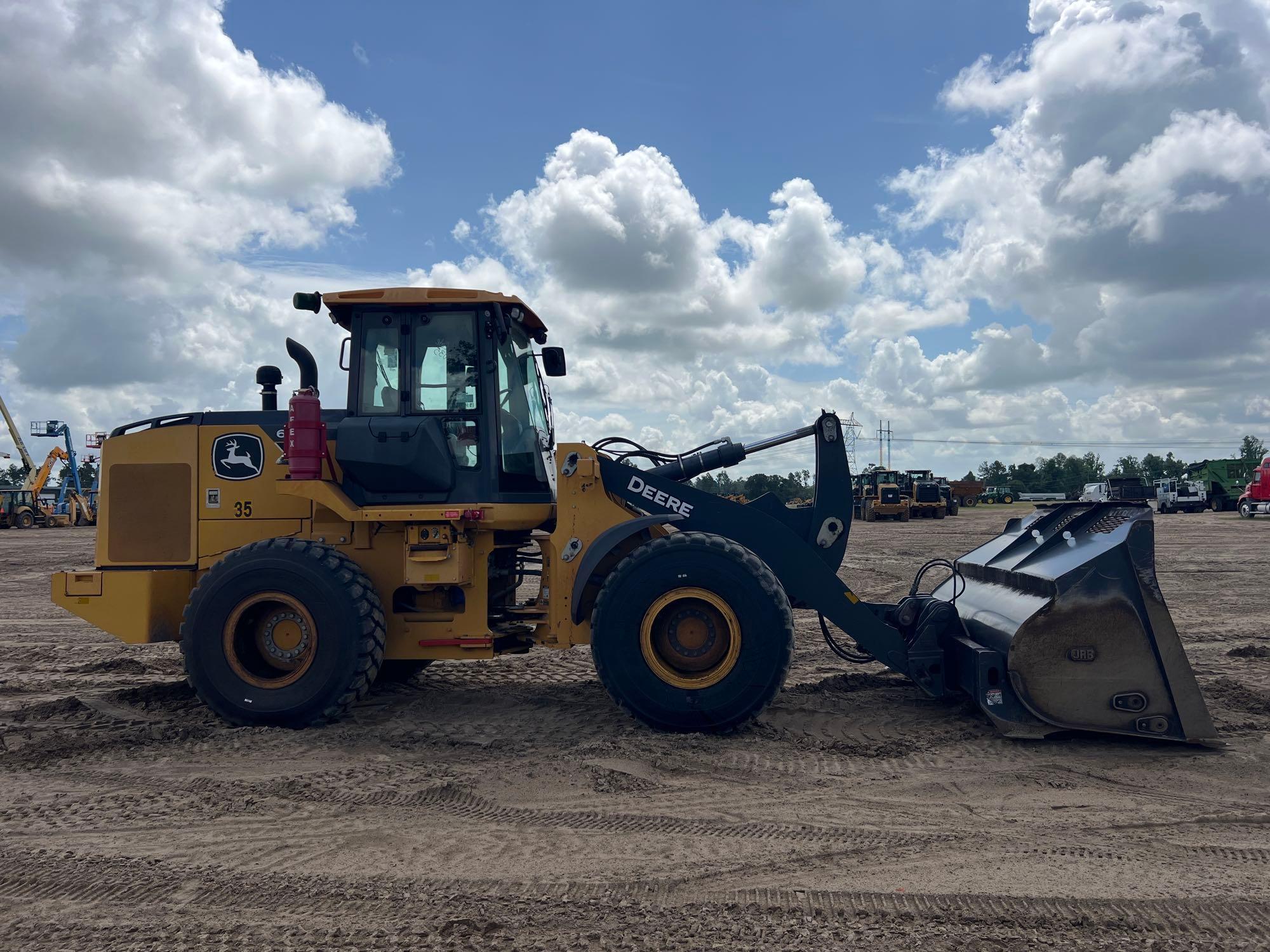 2022 John Deere 624