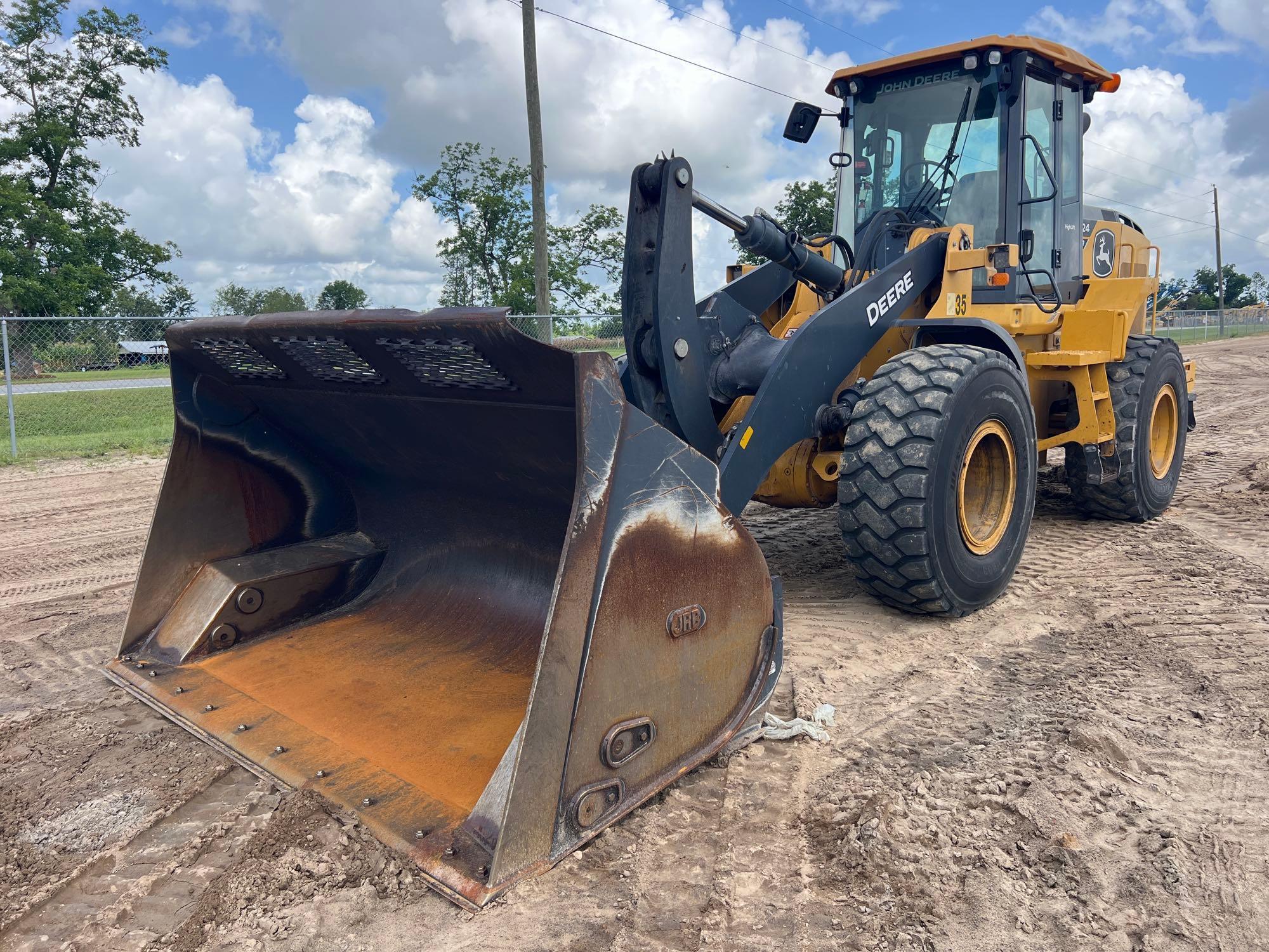 2022 John Deere 624