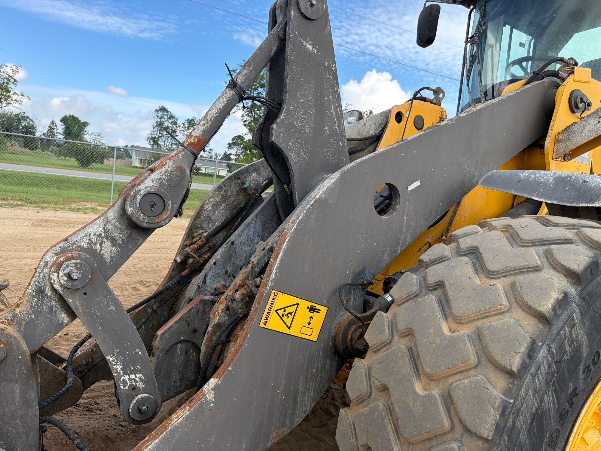 2014 Volvo L90
