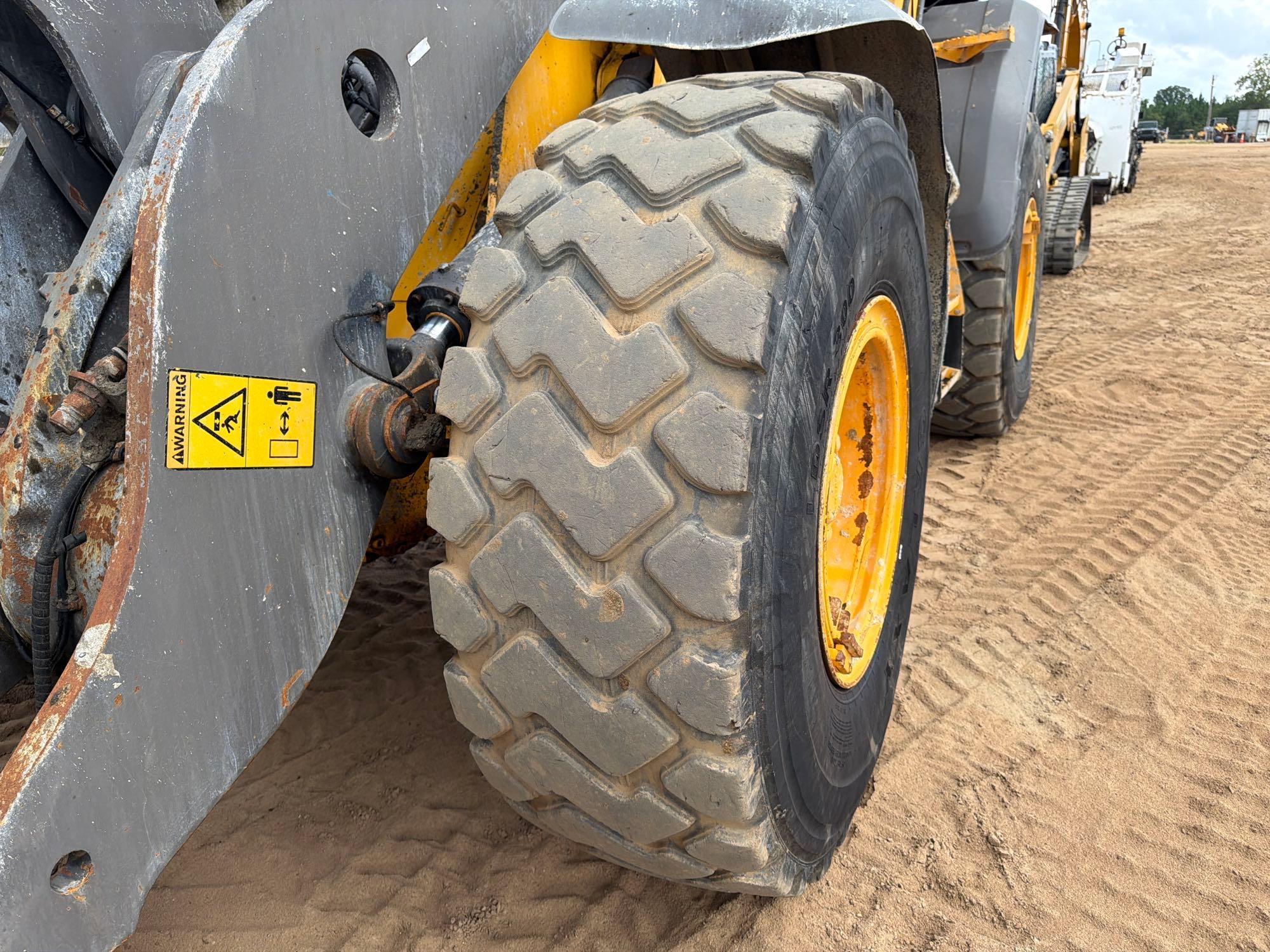 2014 Volvo L90