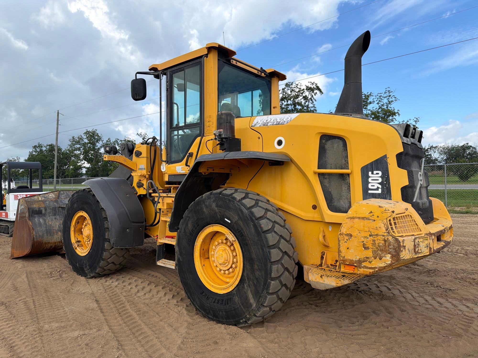 2014 Volvo L90