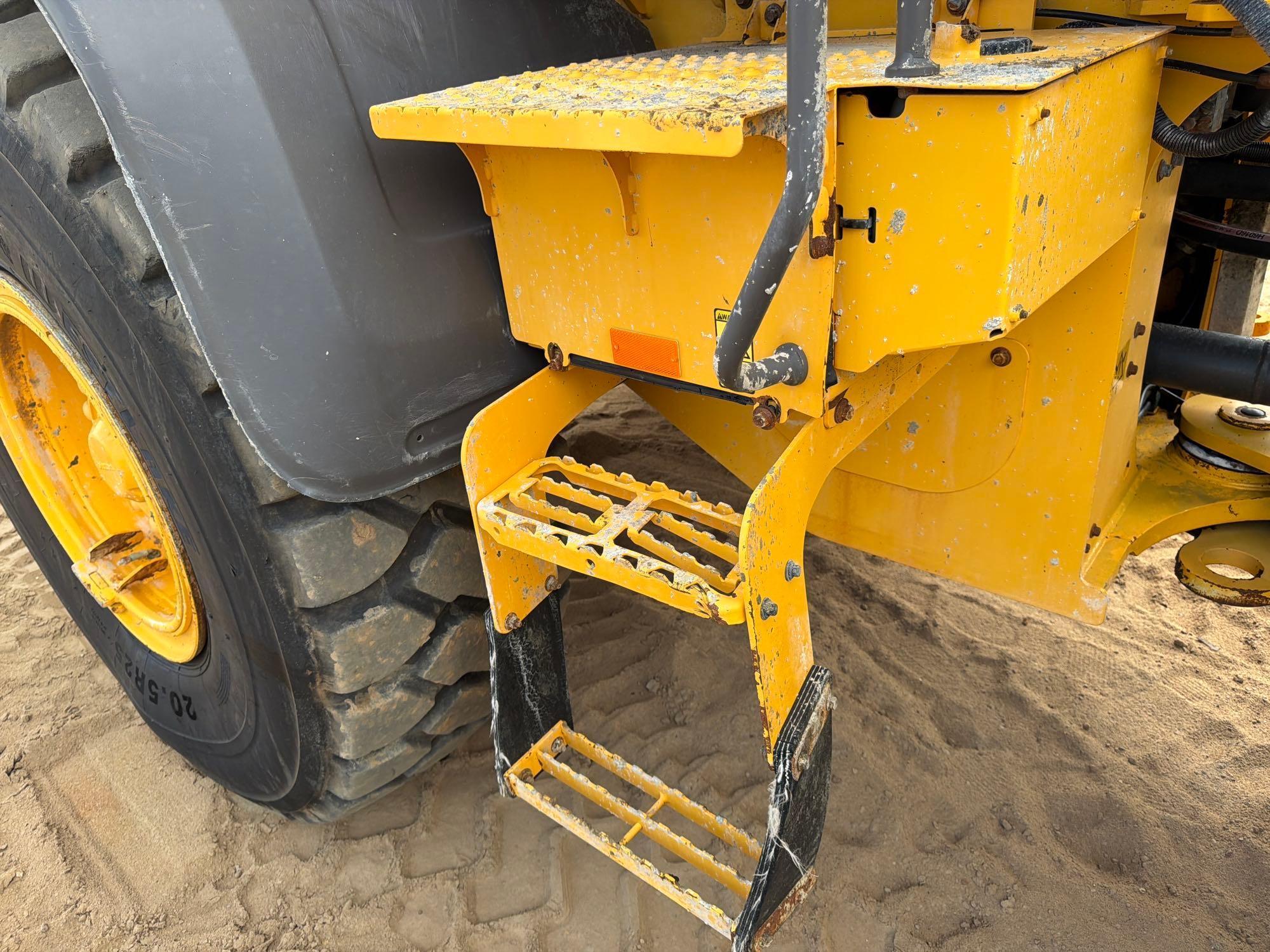 2014 Volvo L90