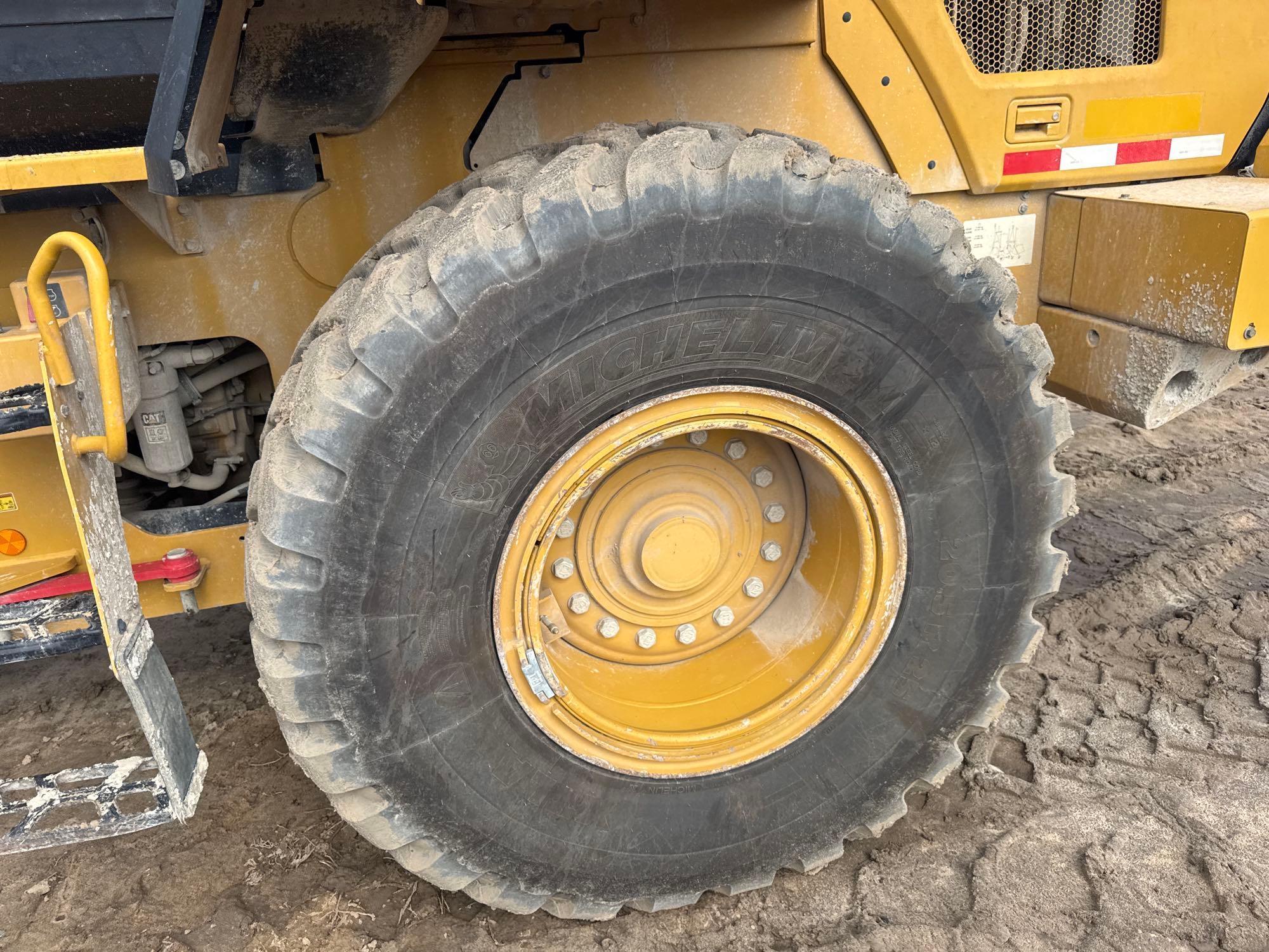 2022 Caterpillar 938M