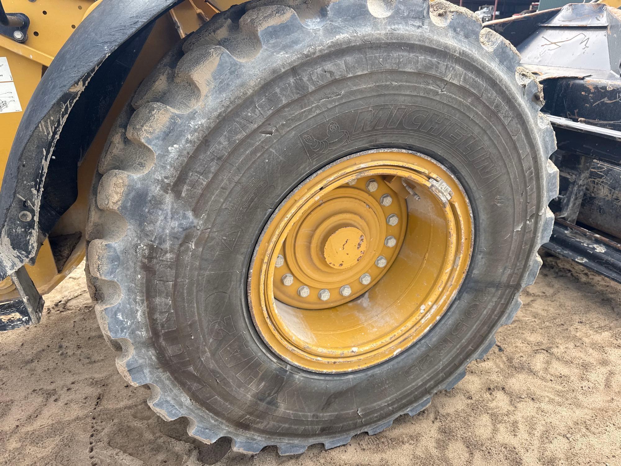 2022 Caterpillar 938M