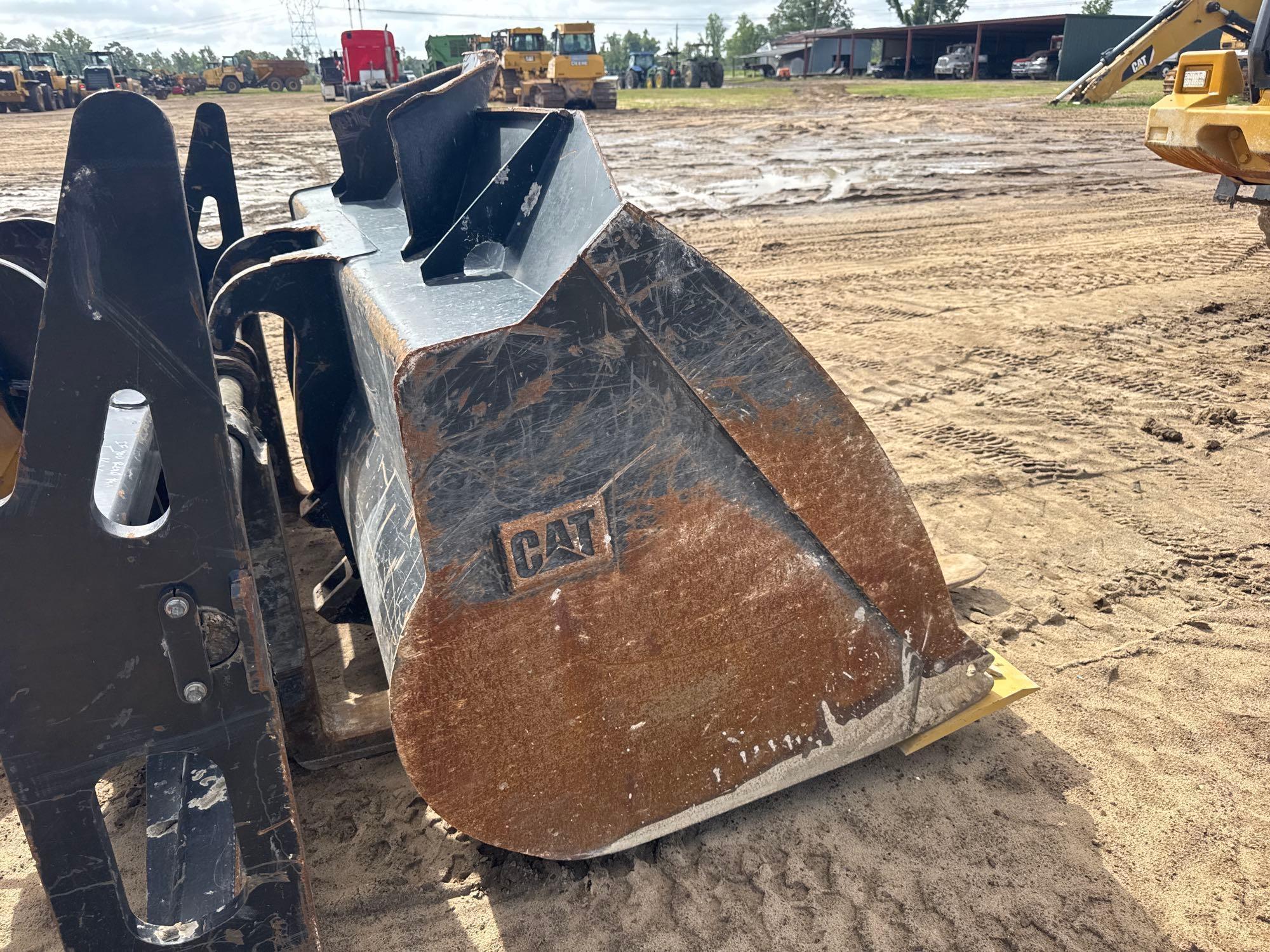 2022 Caterpillar 938M