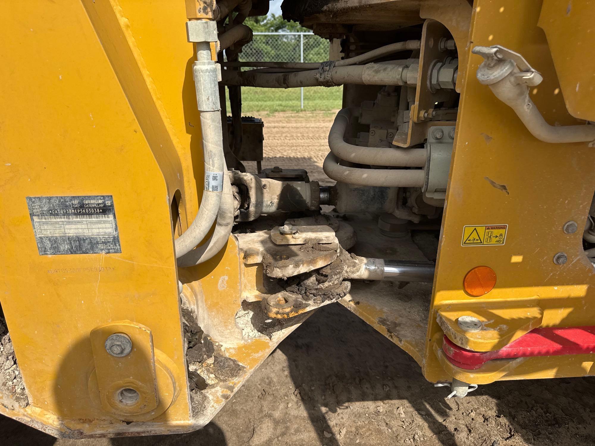 2022 Caterpillar 938M